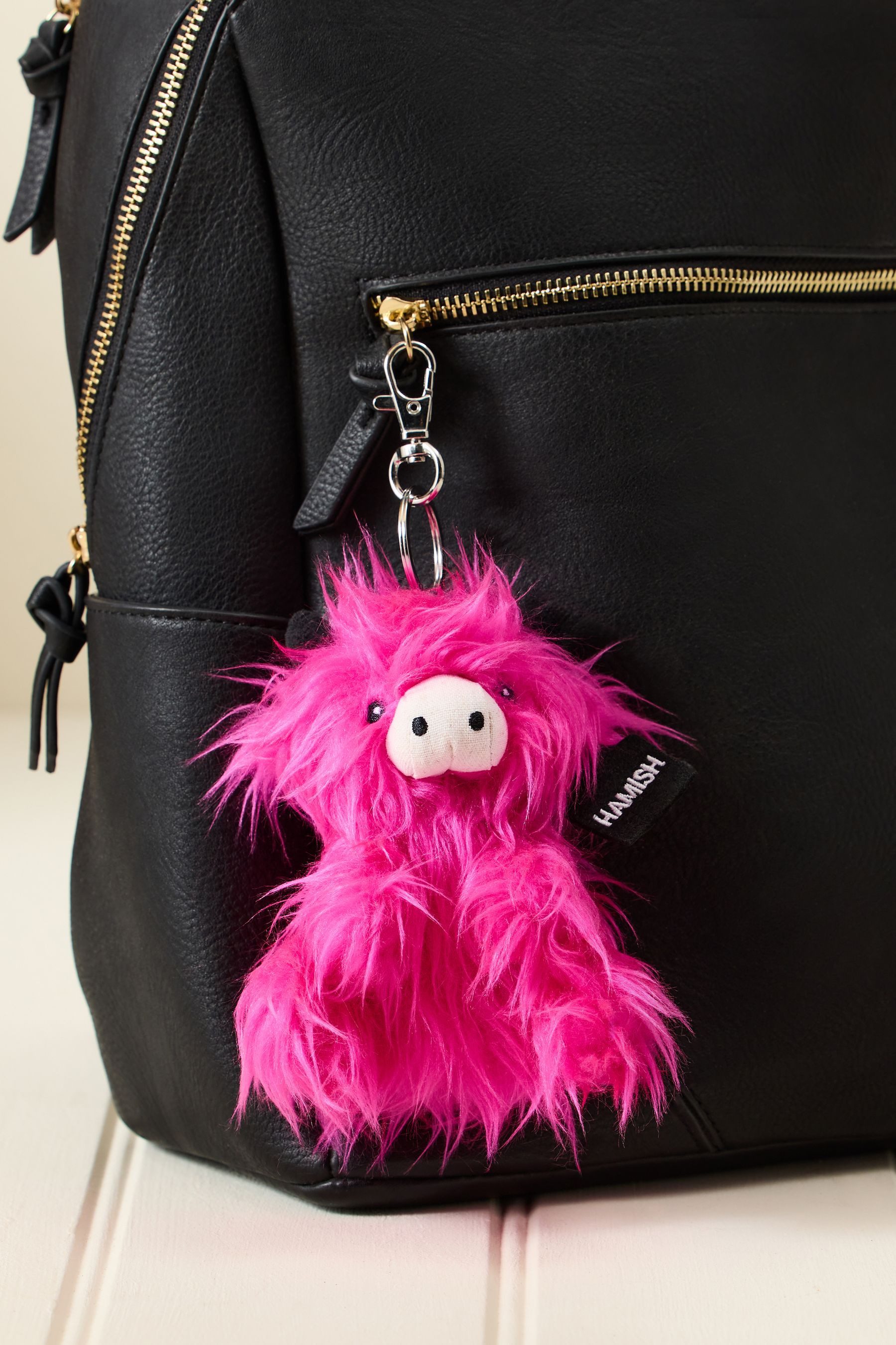 Next Schlüsselanhänger Schlüsselring mit flauschigem Anhänger (1-tlg)