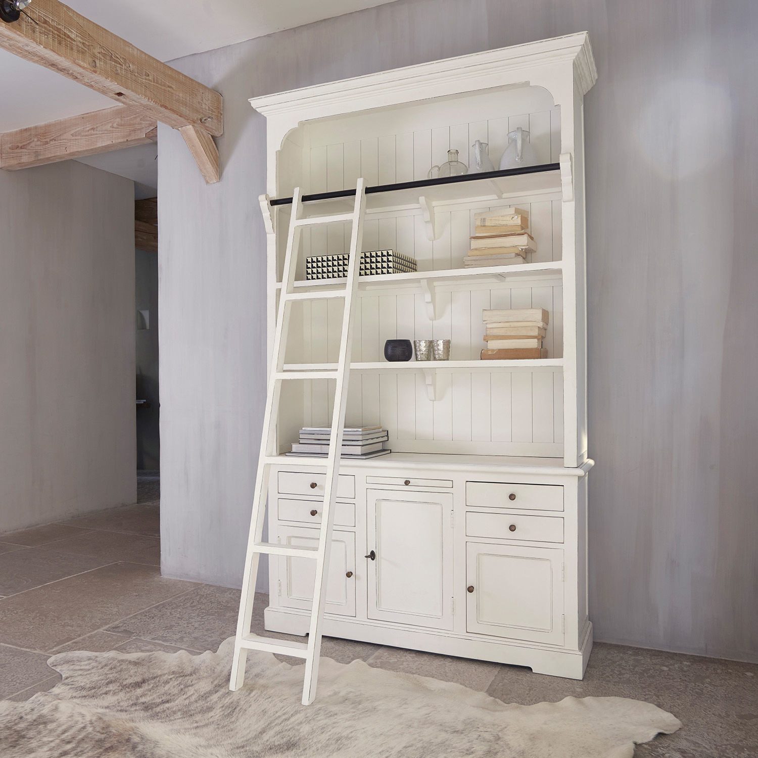 Mirabeau Buffet Schrank Monts antikweiß