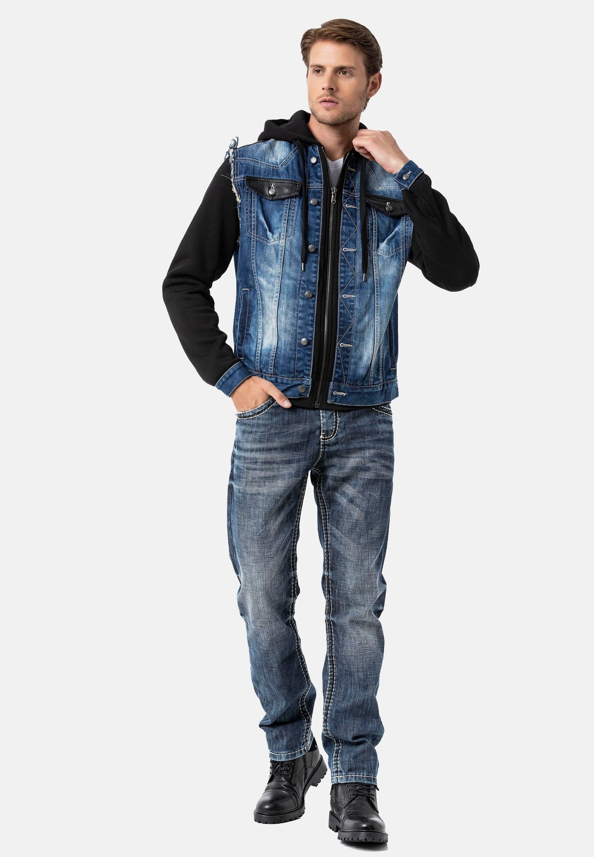 Cipo & Baxx Jeansjacke CJ307 Abgerundet mit metallischen Details