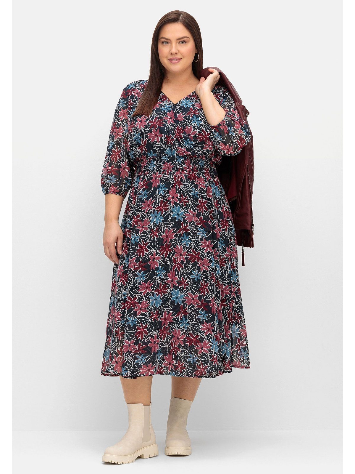 SHEEGO Chiffonkleid Große Größen in Wickeloptik, blickdicht gefüttert mehr
