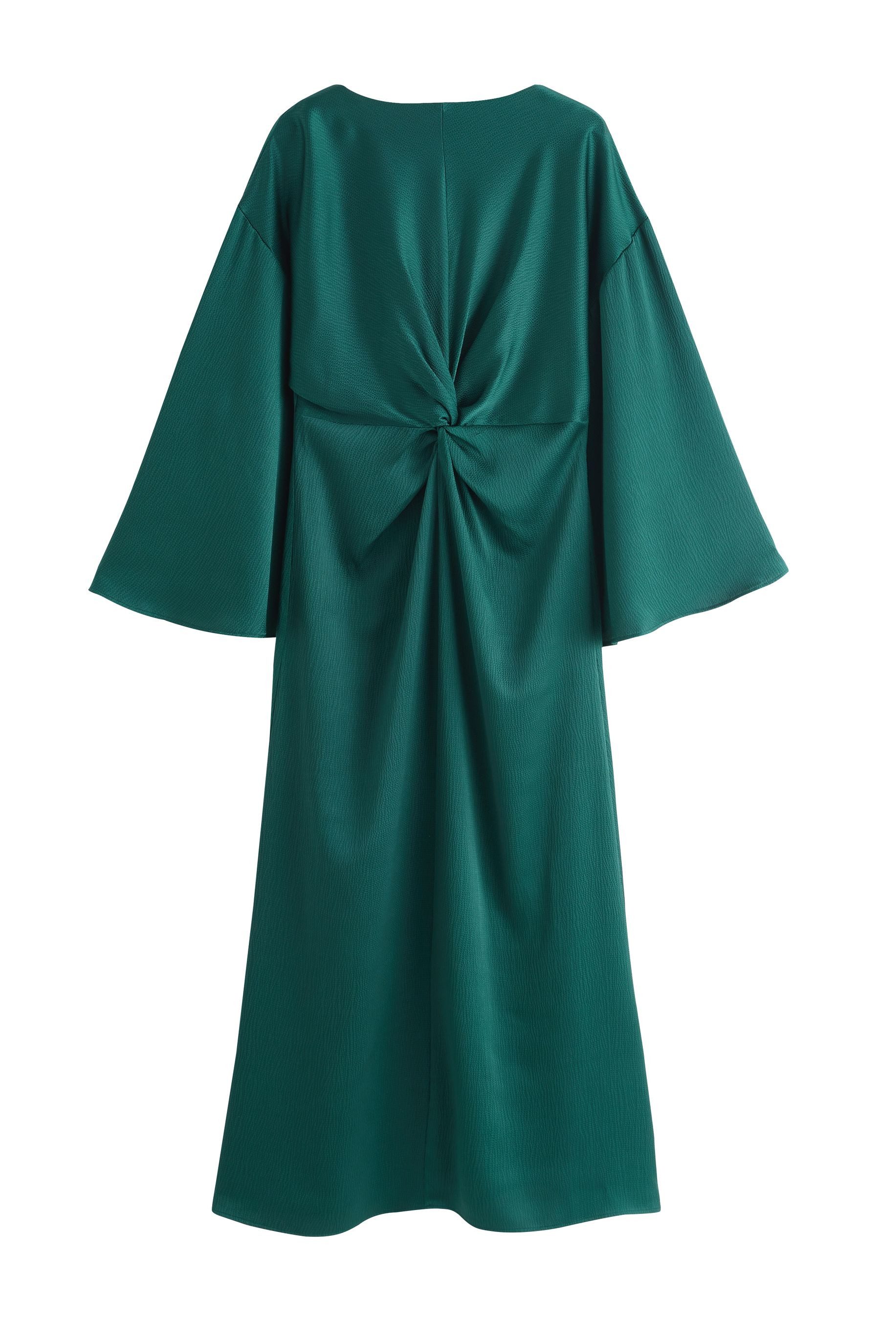 Next Maxikleid Satin-Maxikleid mit langen Ärmeln und Drehdetail (1-tlg)