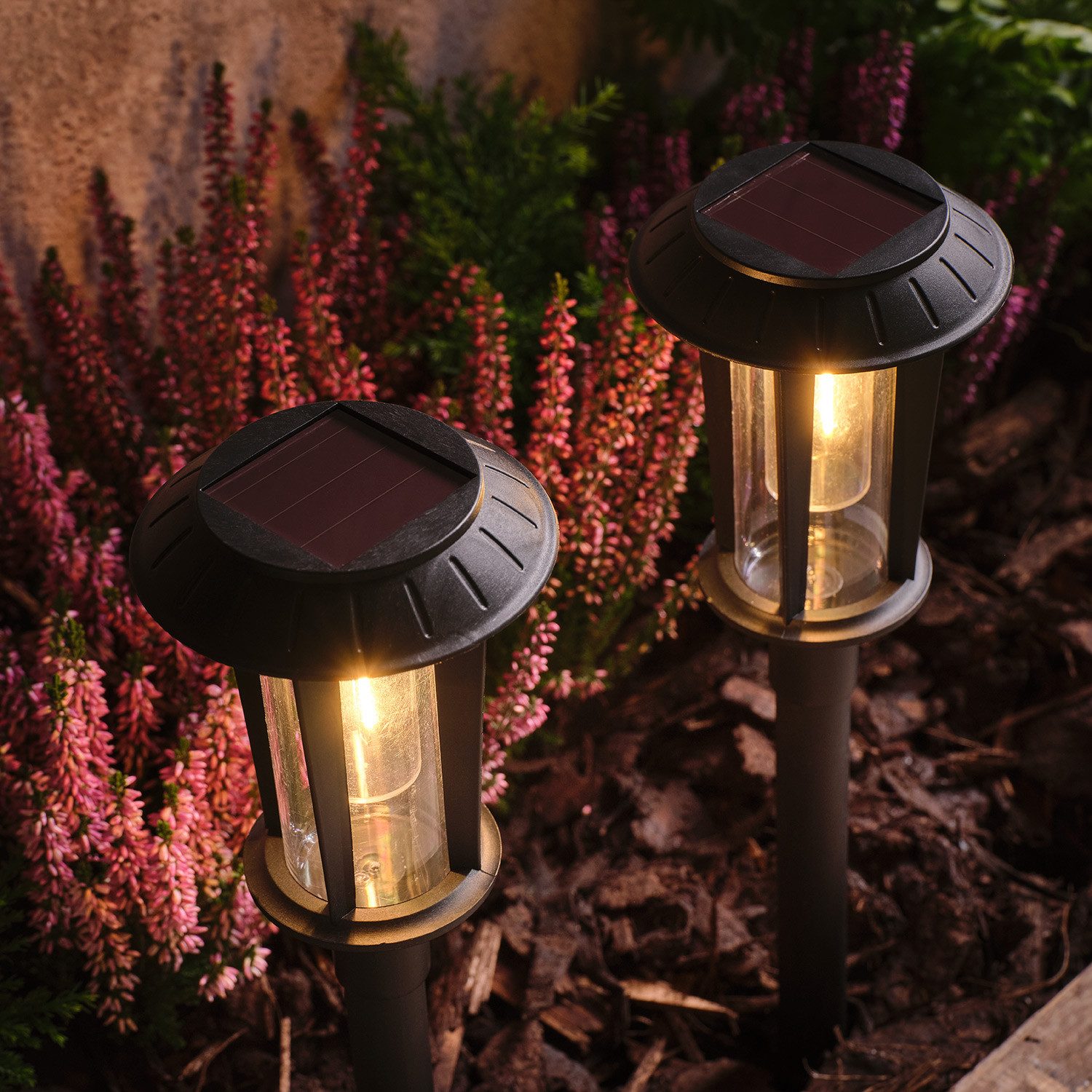 Lights4fun LED Gartenleuchte 2er Set "Syon" Solar-Wegeleuchten im Laternenstil – Bild 2 von 3
