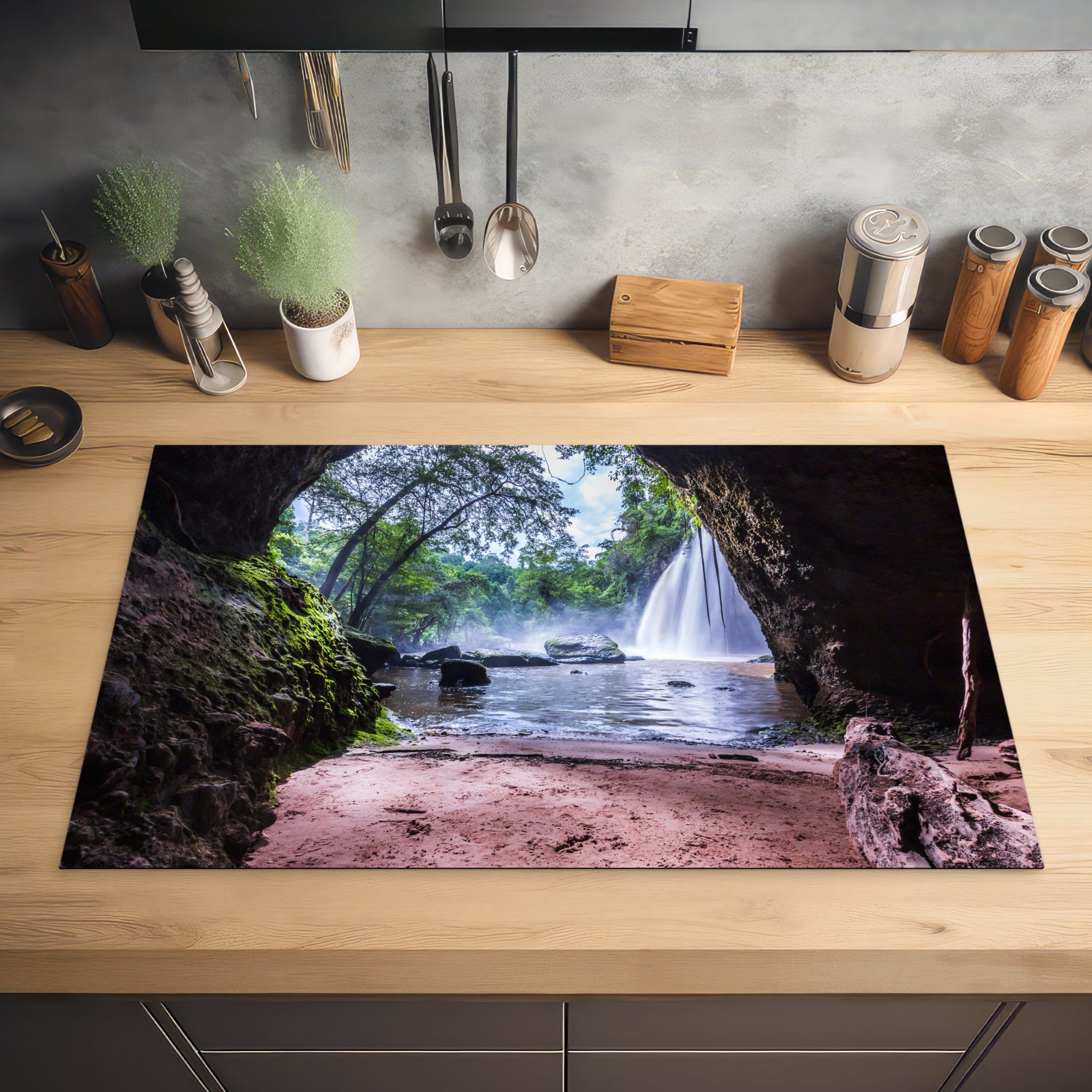 MuchoWow Herdblende-/Abdeckplatte Wasserfälle im Ceranfeldabdeckung, Thailand, tlg), cm, küche Haew-Nationalpark für Na Vinyl, in (1 Arbeitsplatte 83x51