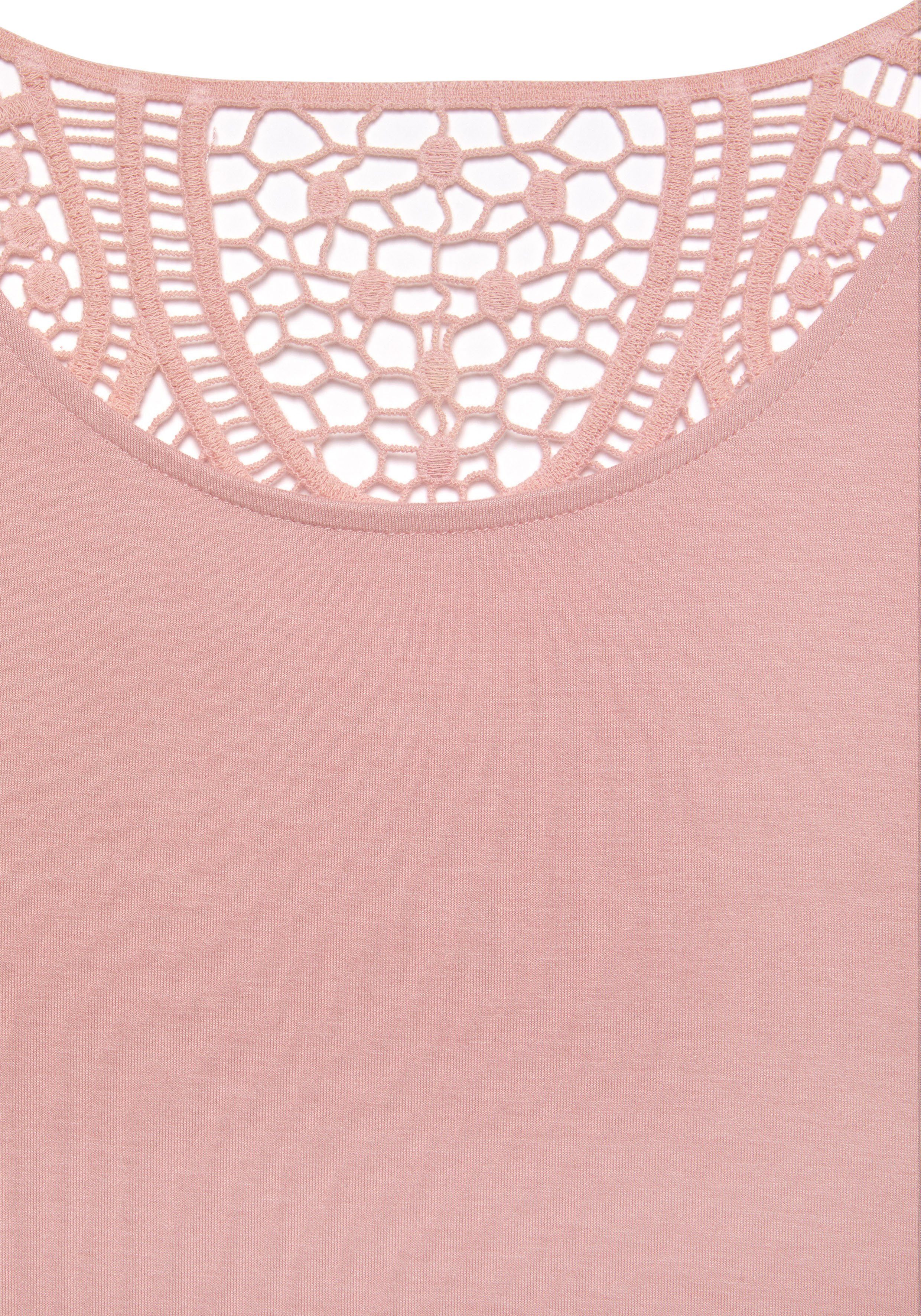 Vivance by Lascana Kurzarmshirt mit Spitzeneinsatz im Rücken aus elastischem Viskose Jersey – Bild 4 von 5