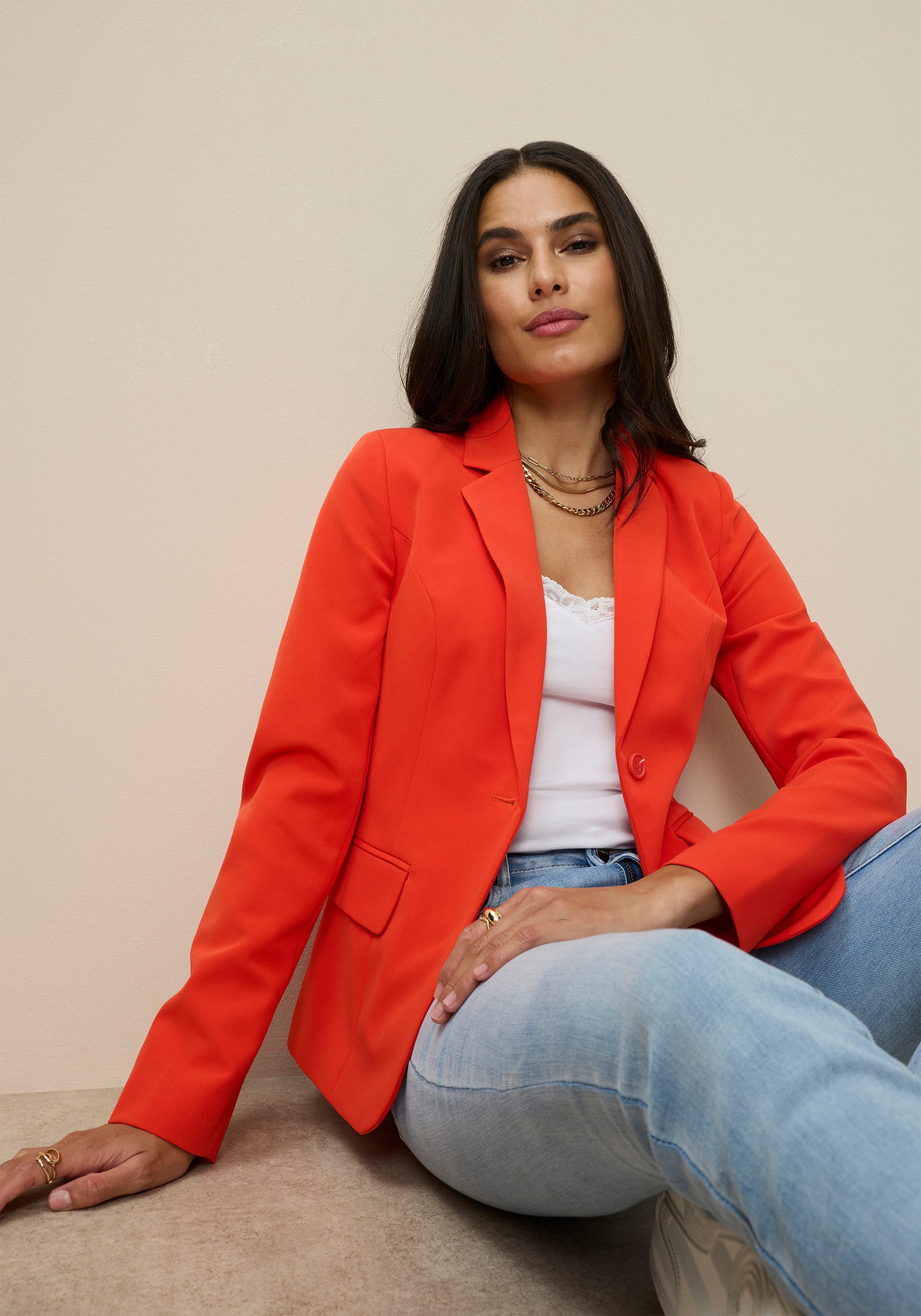 Tamaris Kurzblazer in Trendfarben - mit passender Hose