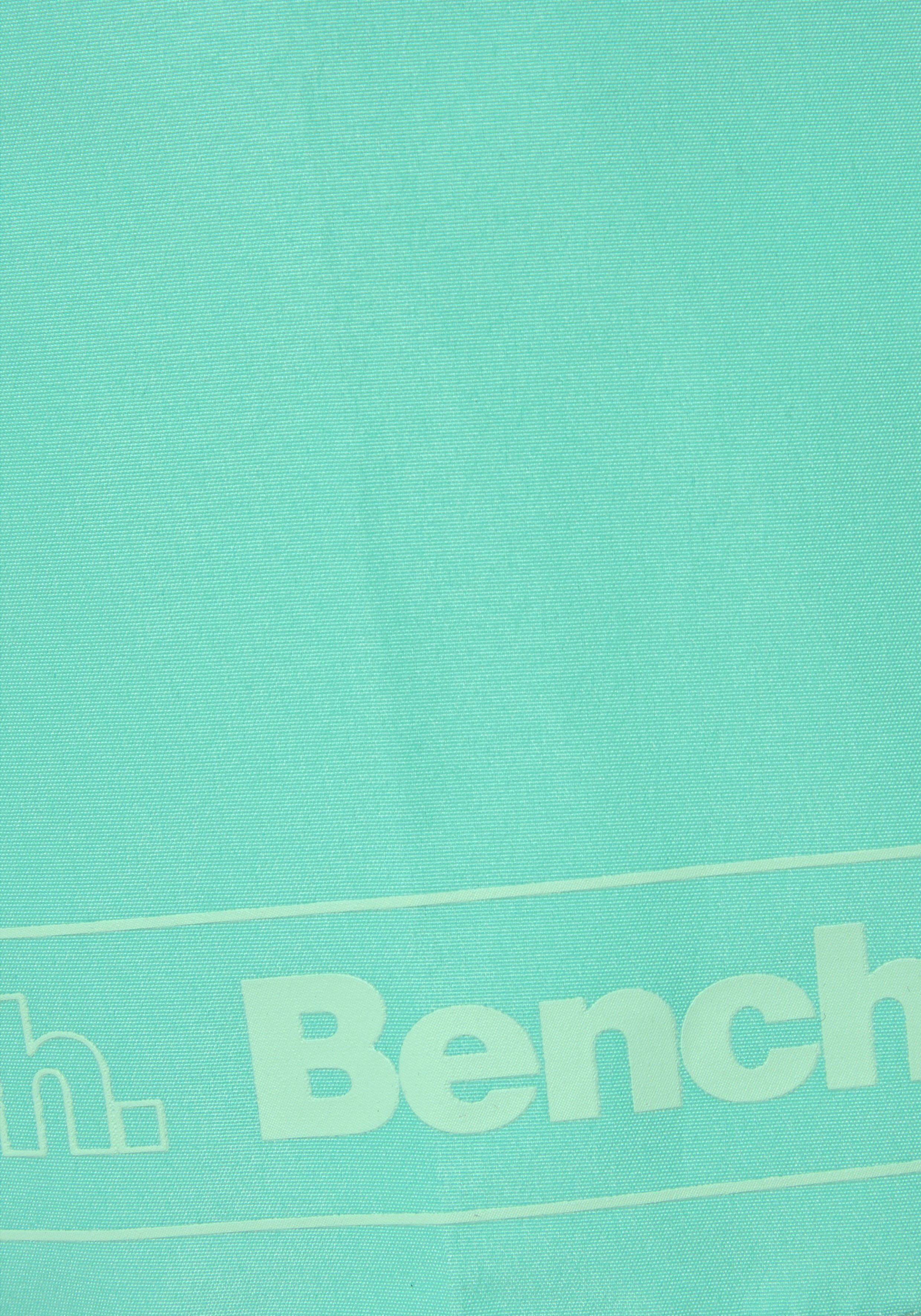Bench. Badeshorts mit Markenschriftzug