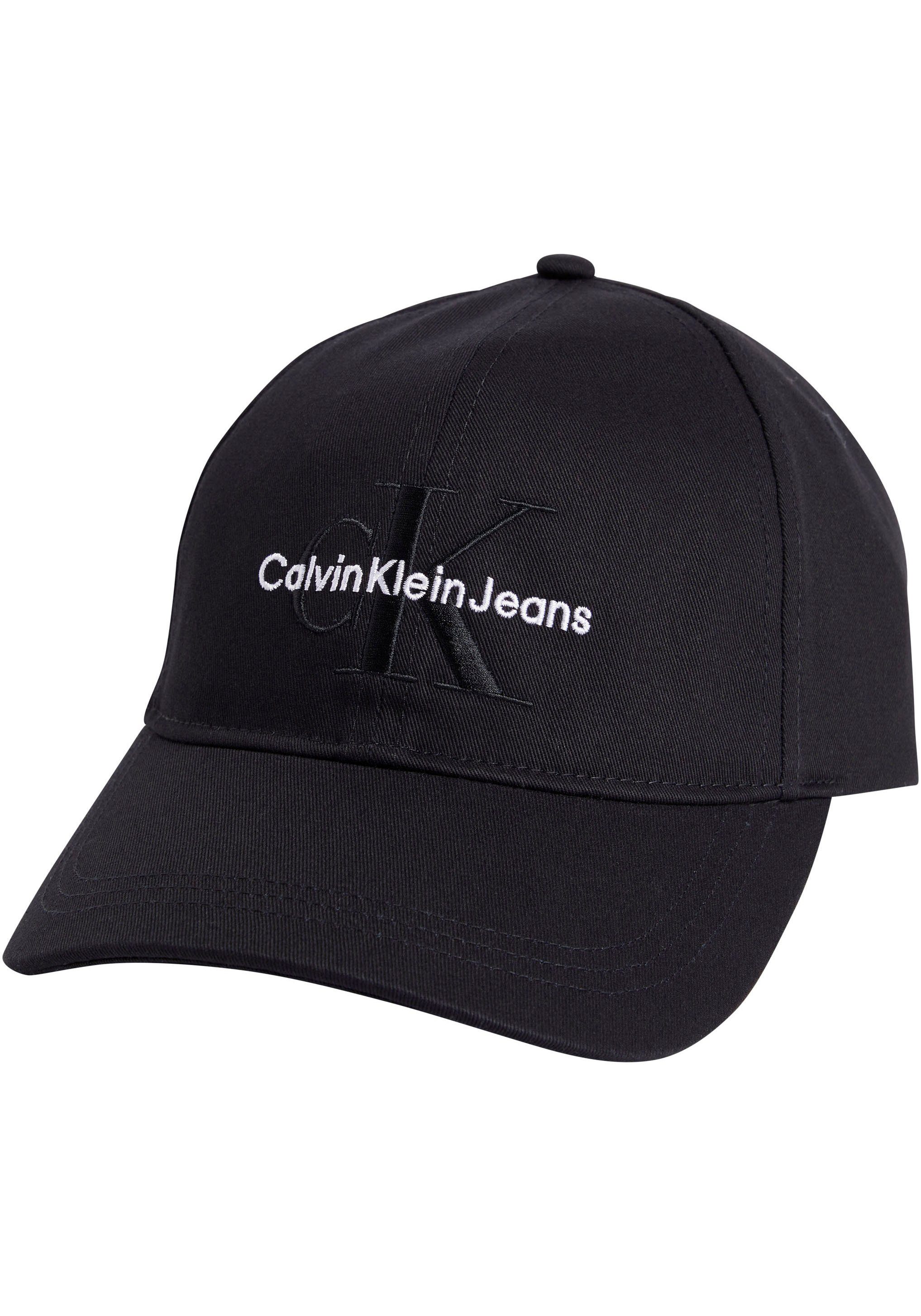 Cap Logostickereien Calvin Flex schwarz Klein mit Jeans