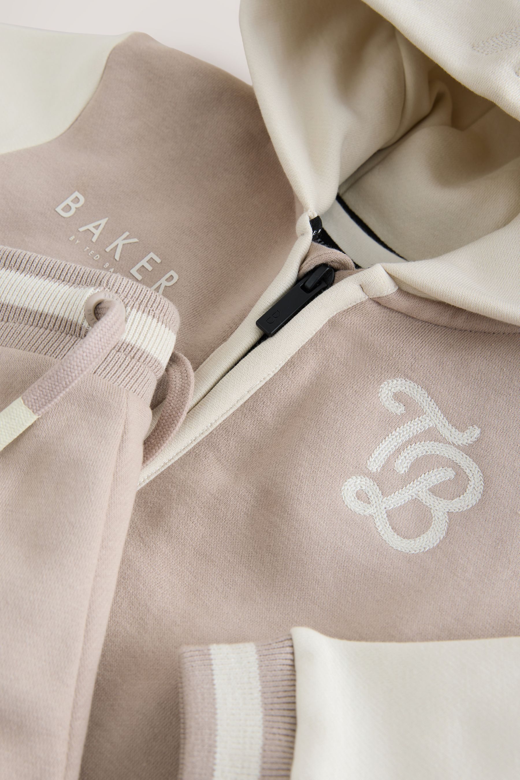 Baker by Ted Baker Shirt & Hose Baker by Ted Baker Hoodie, T-Shirt und Jogginghose (3-tlg)