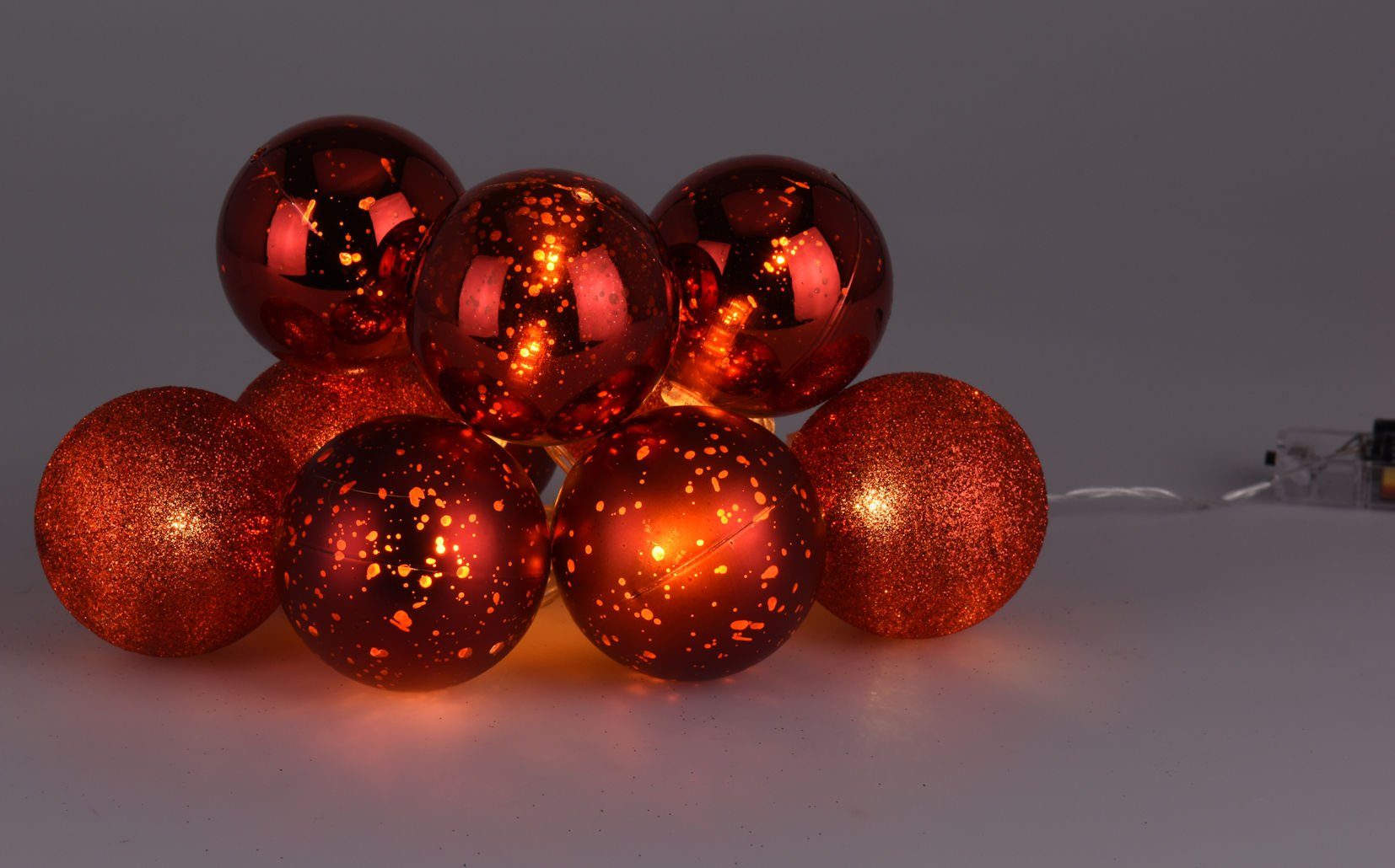 Spetebo LED-Girlande LED Christbaum Kugel Lichterkette 230 cm rot, 10-flammig, Weihnachtsbaum Kugeln beleuchtet
