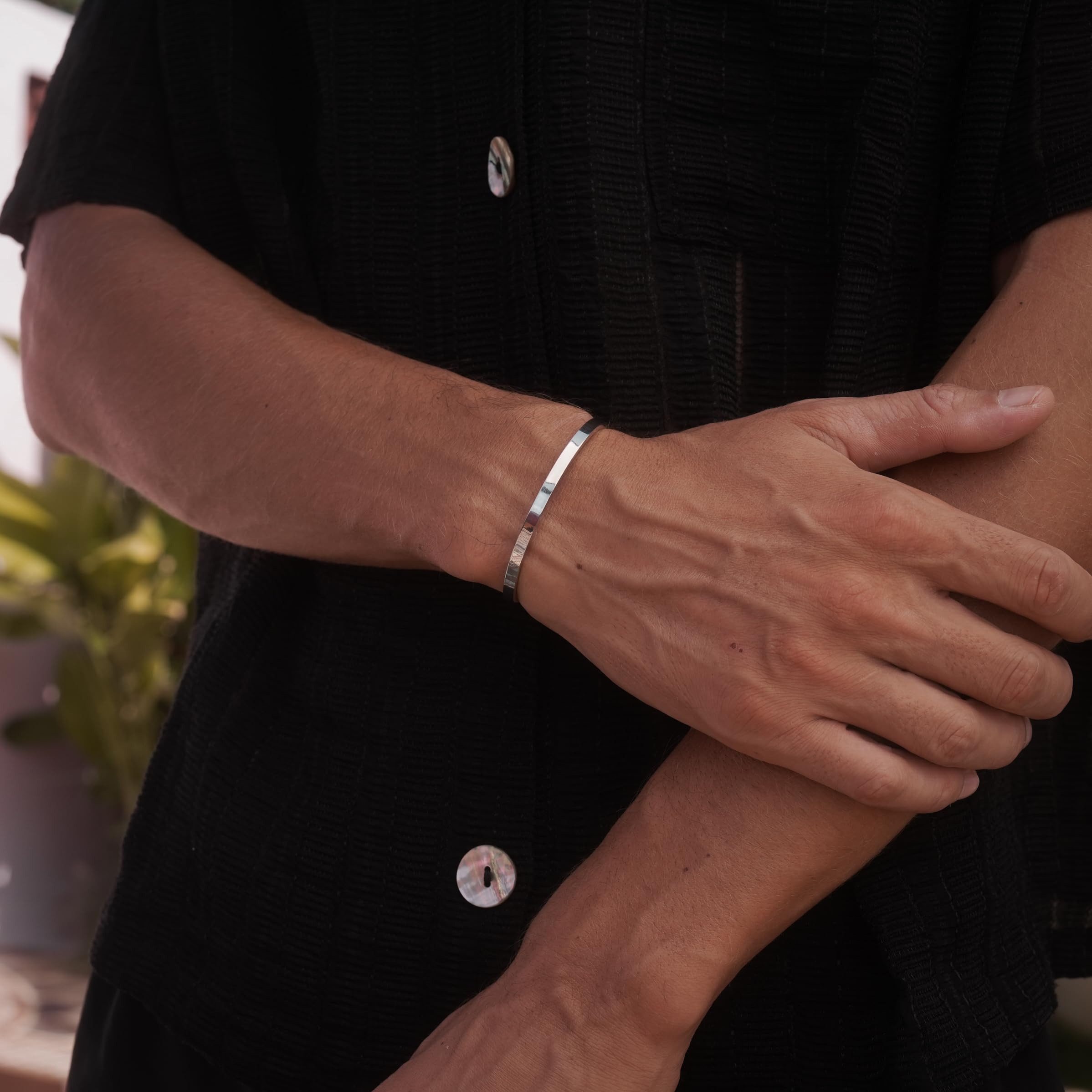 Made by Nami Armreif Silber Armreif Herren Wasserfester Schmuck, Größenverstellbar - Geschenkideen für Männer oder Jungen