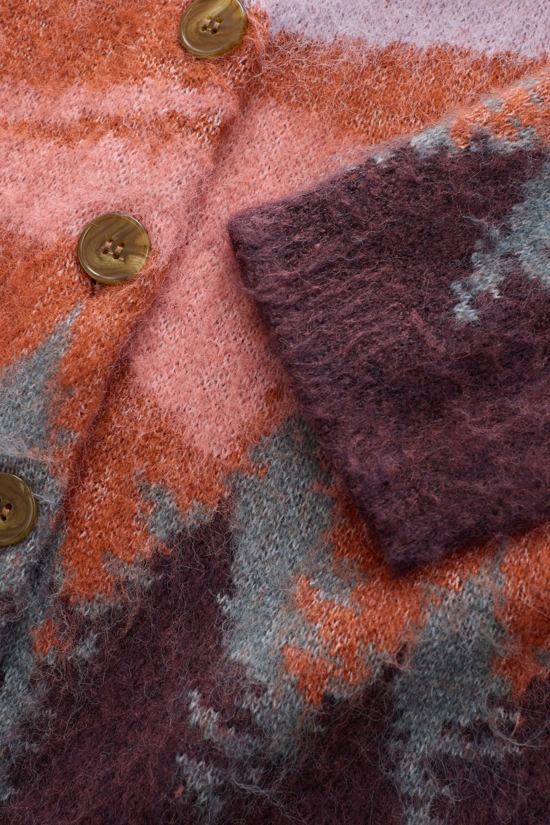 Next Strickjacke Angeraute Strickjacke mit V-Ausschnitt günstig online kaufen