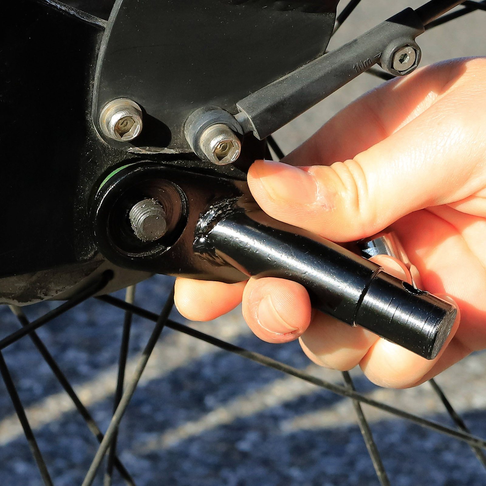 lionto Fahrradhundeanhänger Universalkupplung, stabile Stahlkupplung, schwarz, für Hundeanhänger & Transportanhänger
