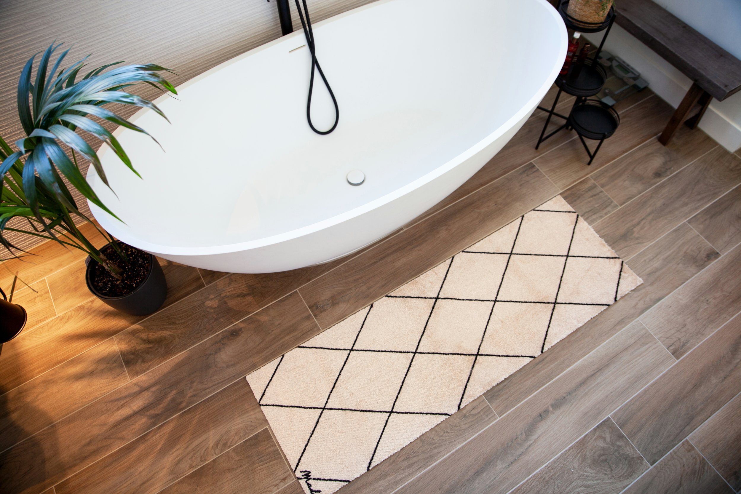 Mad about Mats Badematte COLTON, rutschfest beschichet, fußbodenheizunggeeignet, Polyamid, rechteckig, Badvorleger, Läufer, weicher Flor, Scandi Look, modern, Rauten, Beige