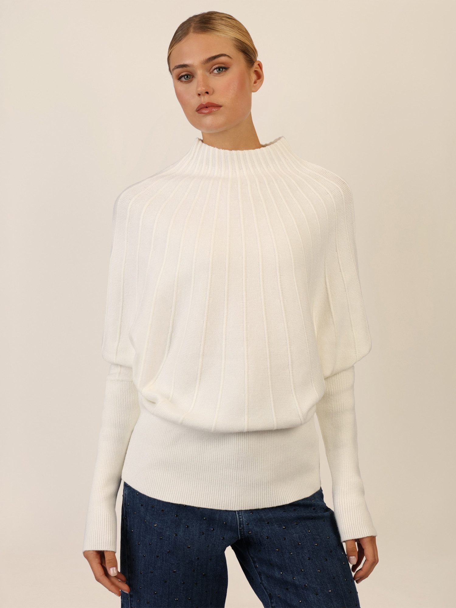 Apart Stehkragenpullover mit Fledermausärmeln günstig online kaufen
