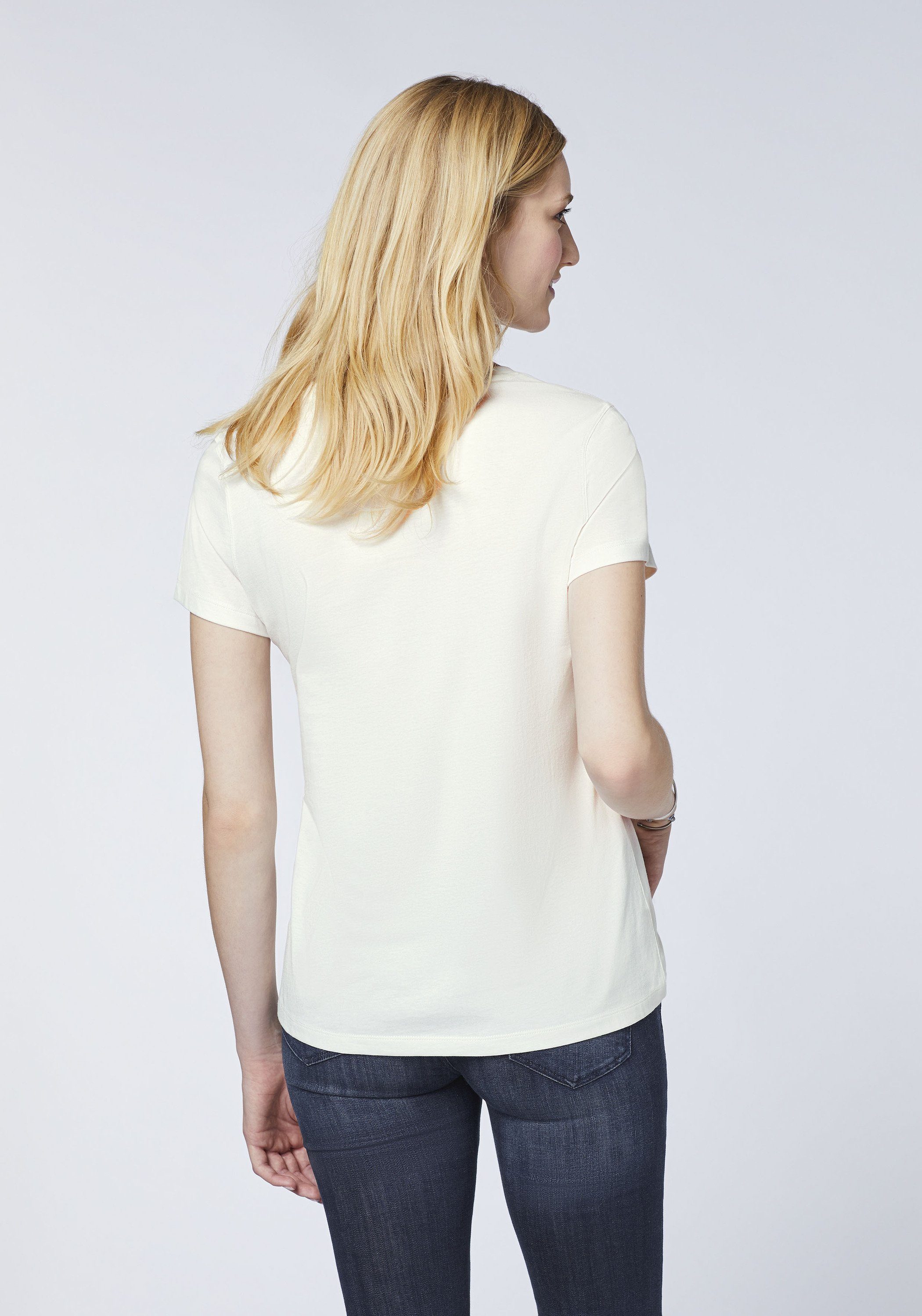 Print-Shirt Bright Statement-Schriftzug mit Oklahoma White 11-0601 Jeans