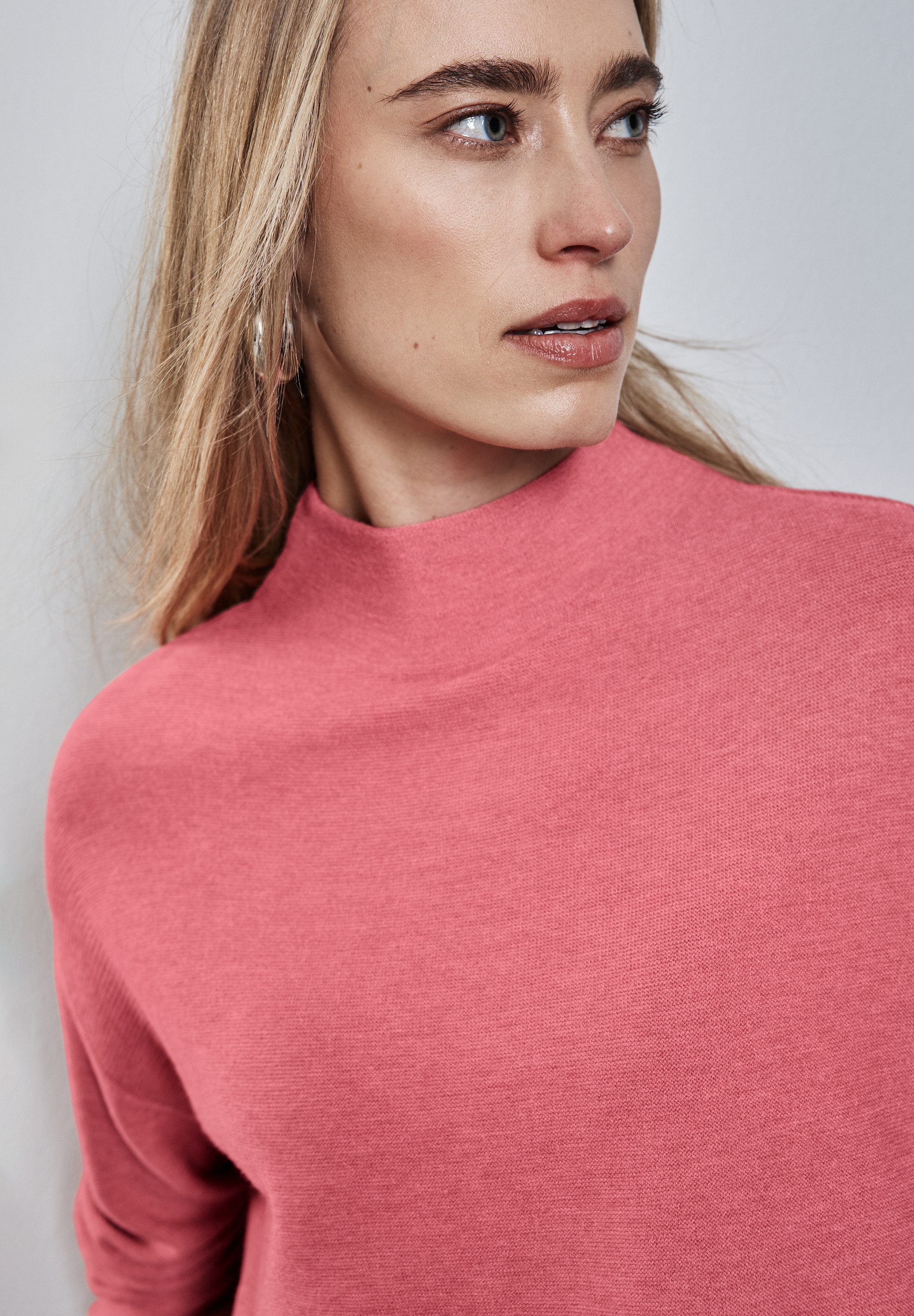Stehkragenpullover