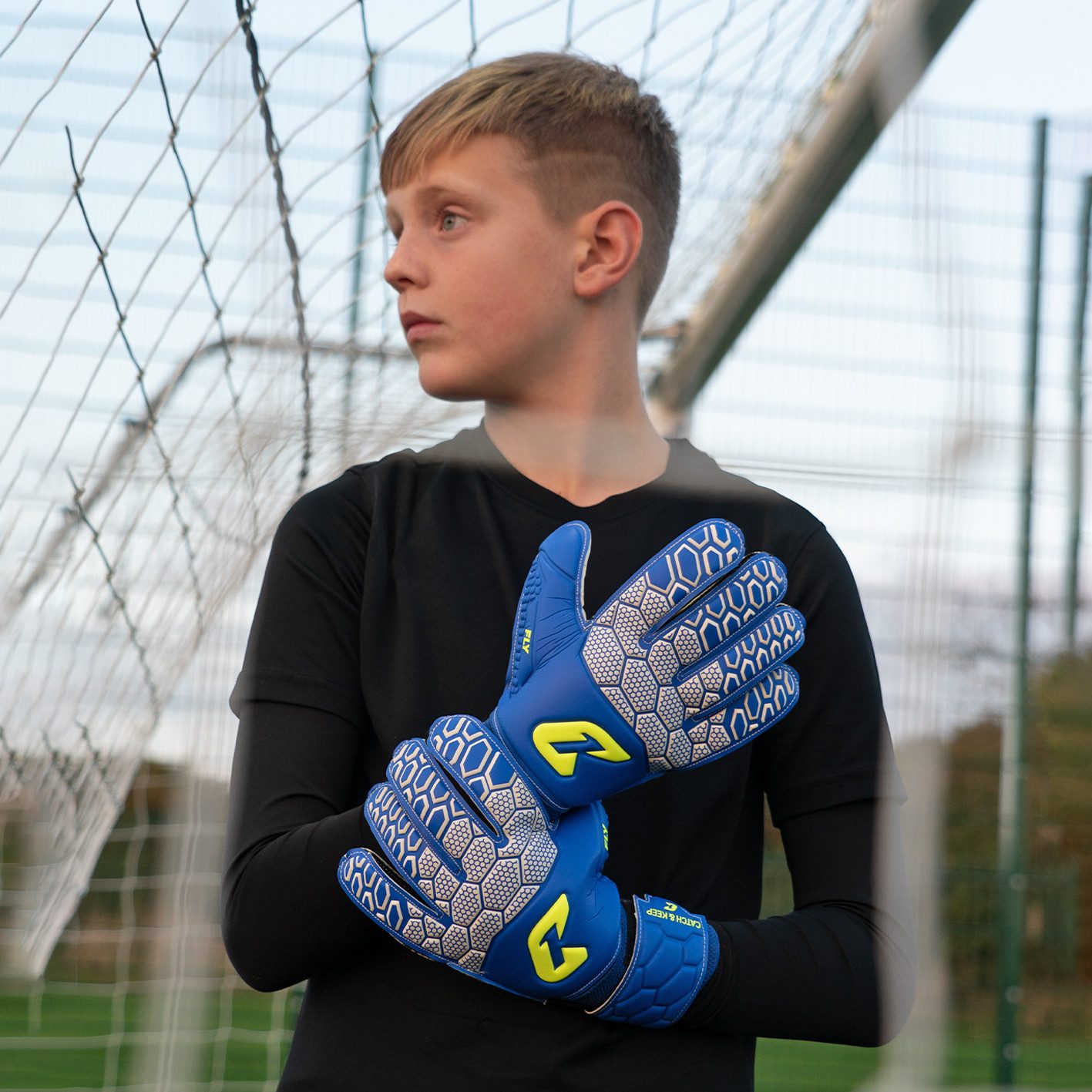 Catch & Keep Torwarthandschuhe Torwarthandschuhe Kinder-Fly Kids Torwarthandschuhe mit Fingersave