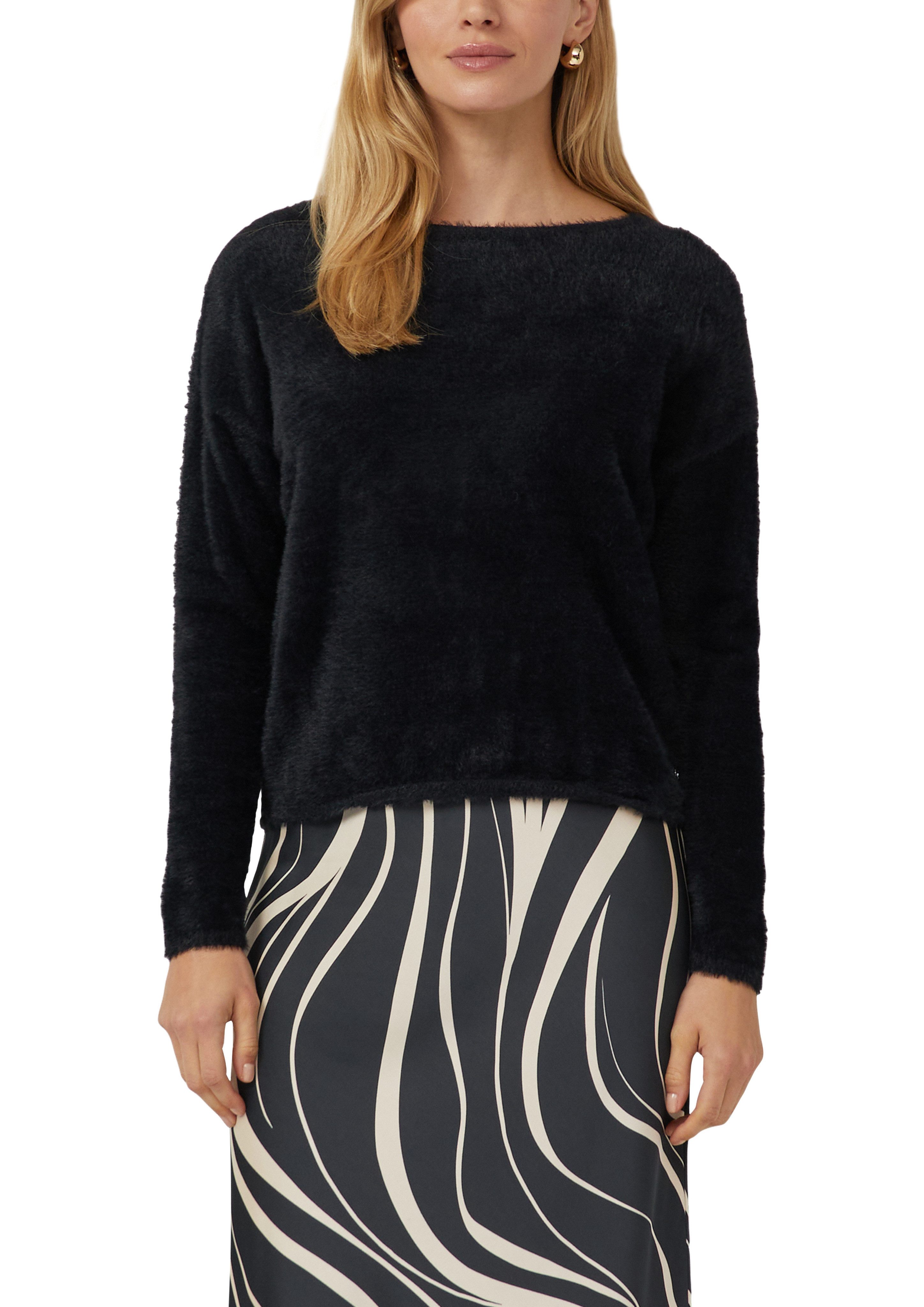 s.Oliver BLACK LABEL Strickpullover flauschig, mit U-Boot-Ausschnitt