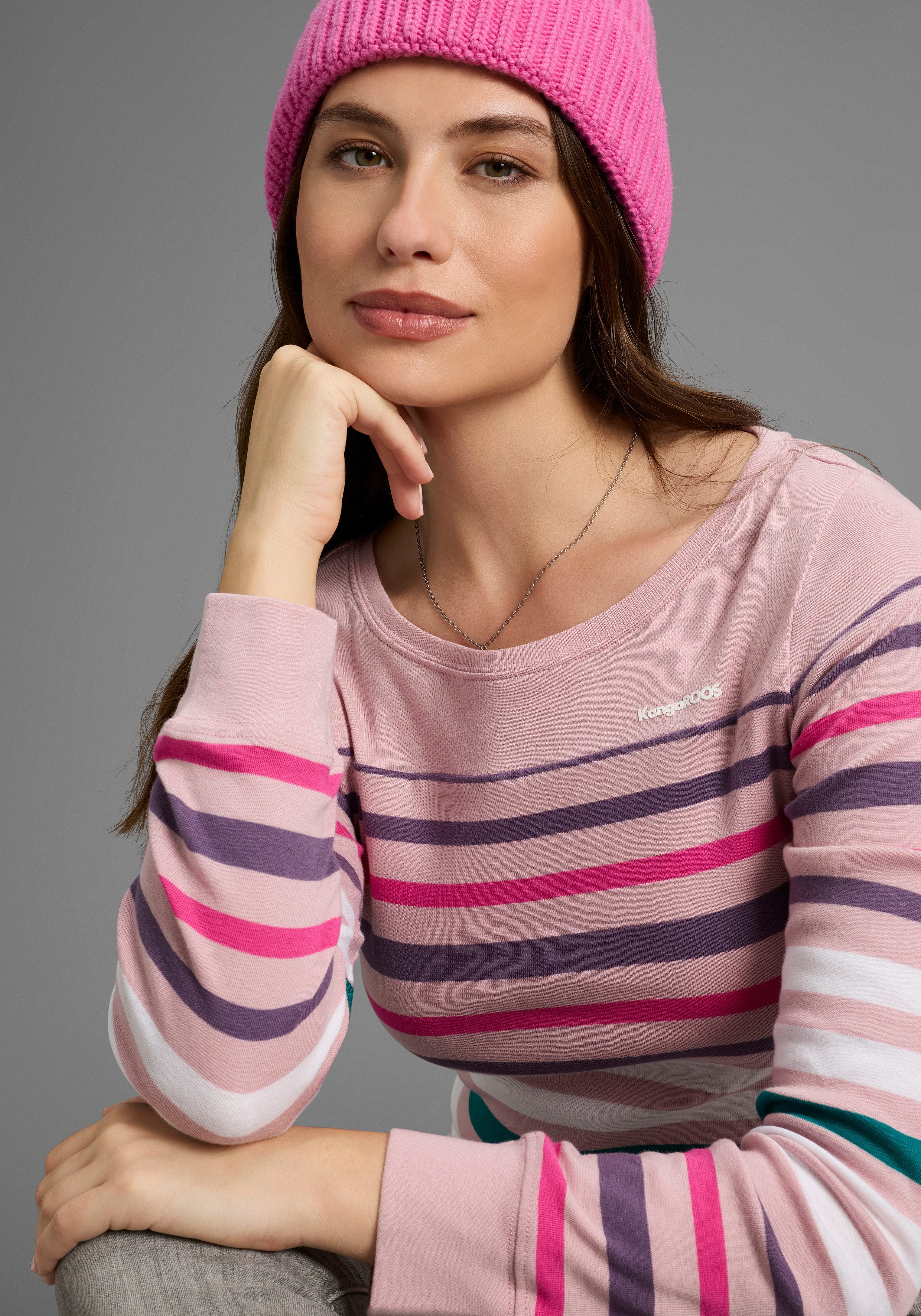 KangaROOS Langarmshirt körpernahe Passform, unifarben, sportlicher Look, au günstig online kaufen