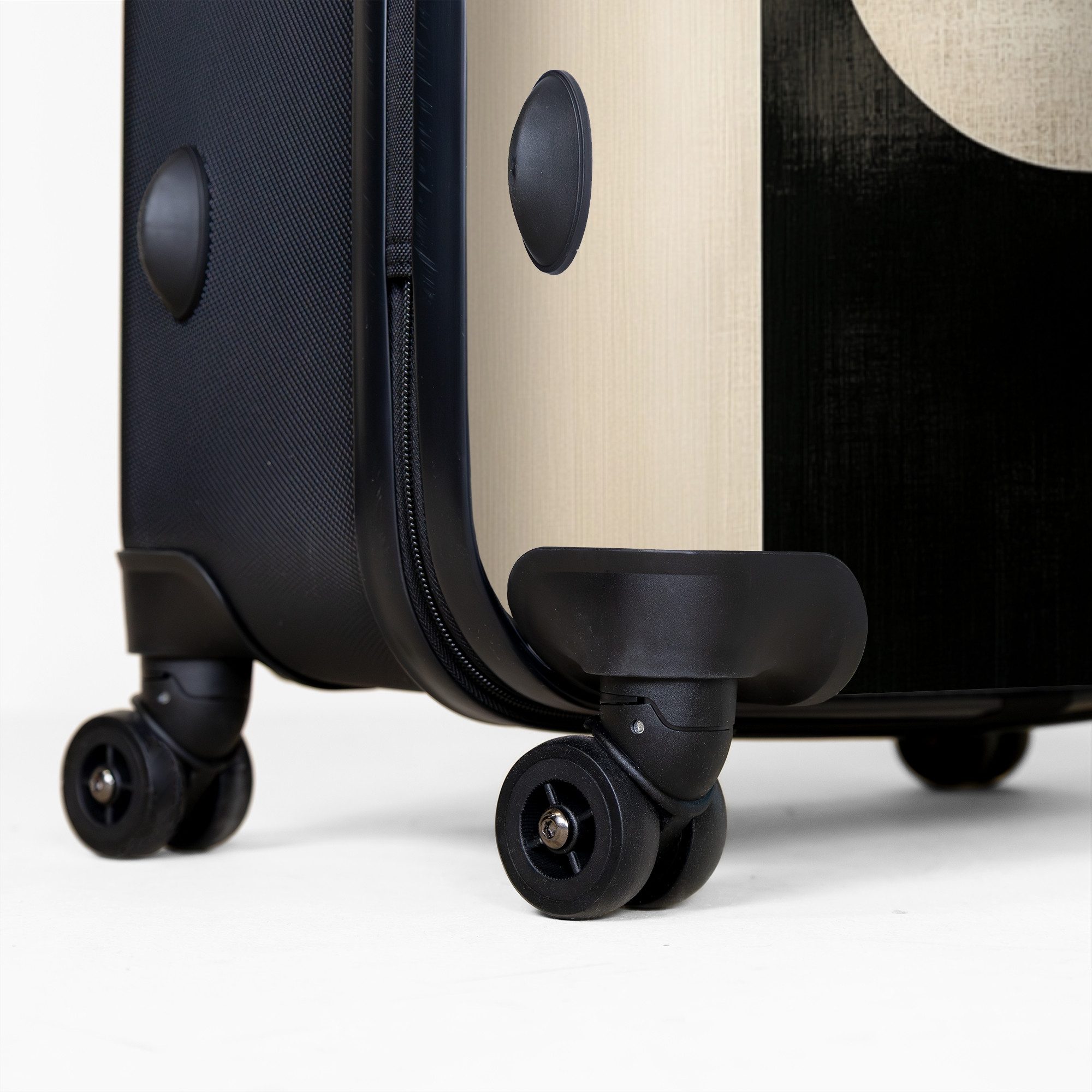 NoBoringSuitcases.com© Hartschalen-Trolley Abstrakte Formen in Schwarz günstig online kaufen
