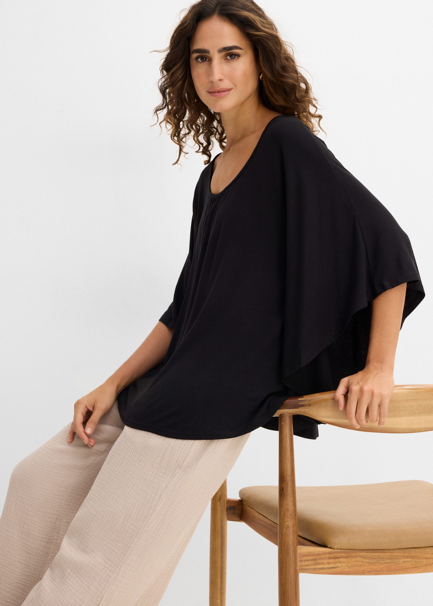 bonprix T-Shirt locker geschnittenes Fledermausshirt, mit Rundhalsausschnitt