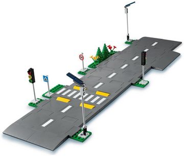 LEGO® Konstruktionsspielsteine Straßenkreuzung mit Ampeln (60304), LEGO® City Town, (112 St), Made in Europe