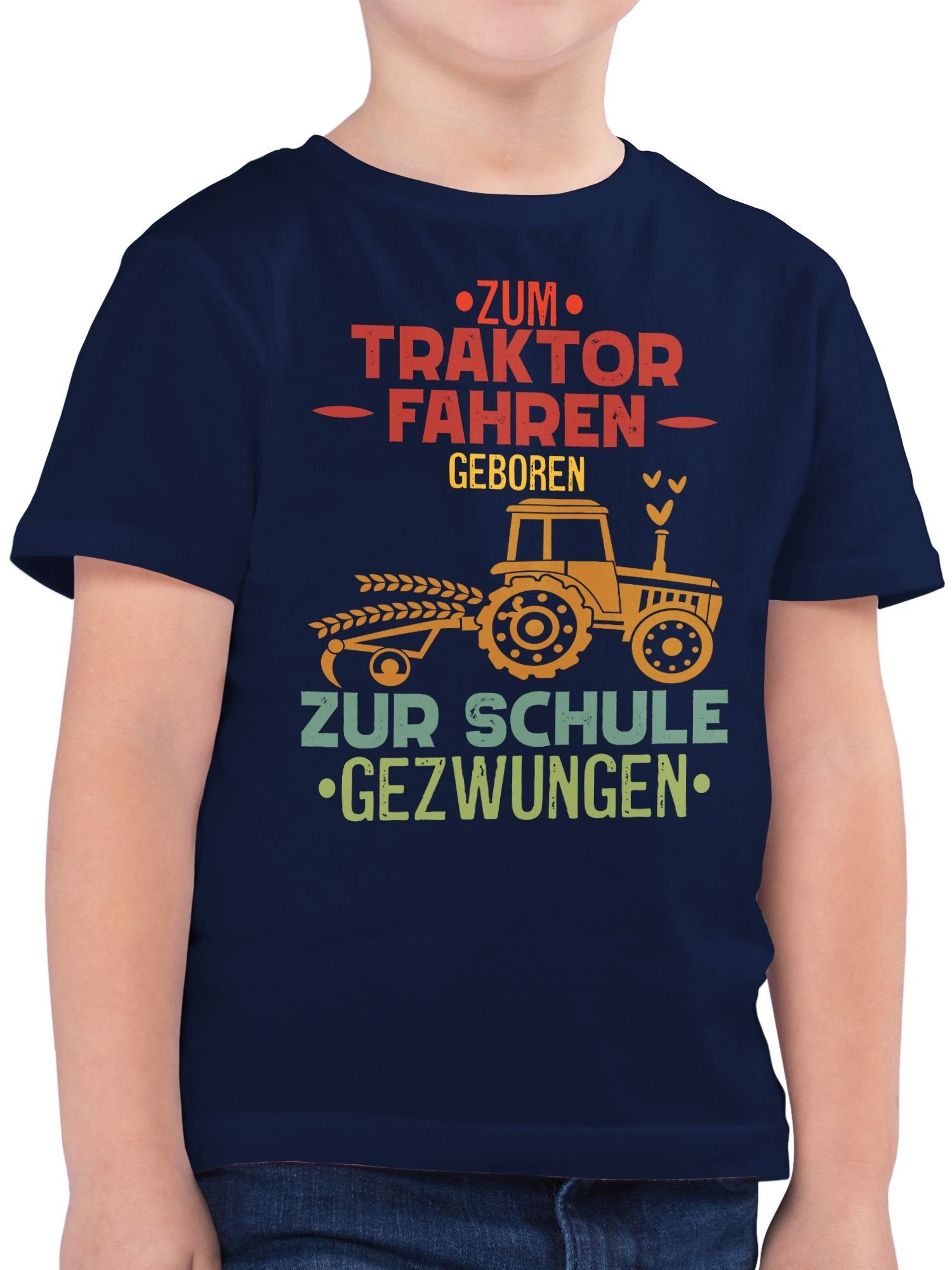 Shirtracer T-Shirt Zum Traktor fahren geboren zur Schule gezwungen Vintage Einschulung Junge Schulanfang Geschenke 01 Dunkelblau