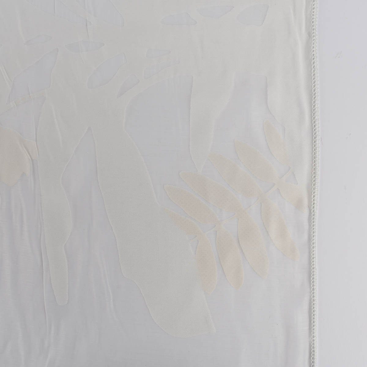 Meterware Rasch Textil Gardinenstoff Ausbrenner Madagaskar Blätter weiß  295cm, leicht perforiert, Organza, mit Bleiband, überbreit