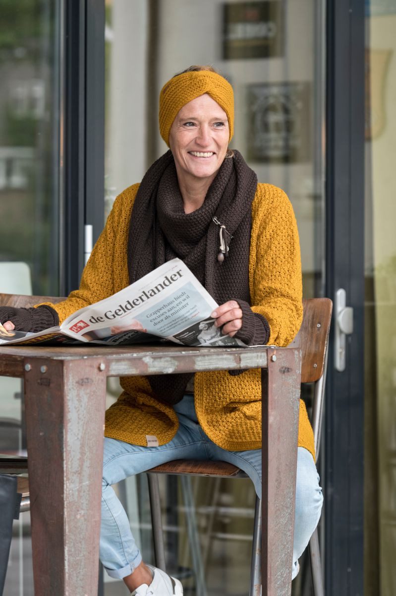 Knit Factory Strickjacke Luna Strickjacke Iced Clay 36/38 Mit Taschen (1-tlg) Jacke Strickjacke warme Jacke