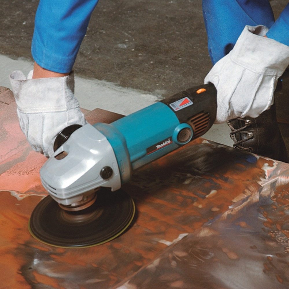 Makita Exzenterschleifer, max. 4000 U/min, Rotationsschleifer 1.600 W, SA7000C, 180 mm - im Karton