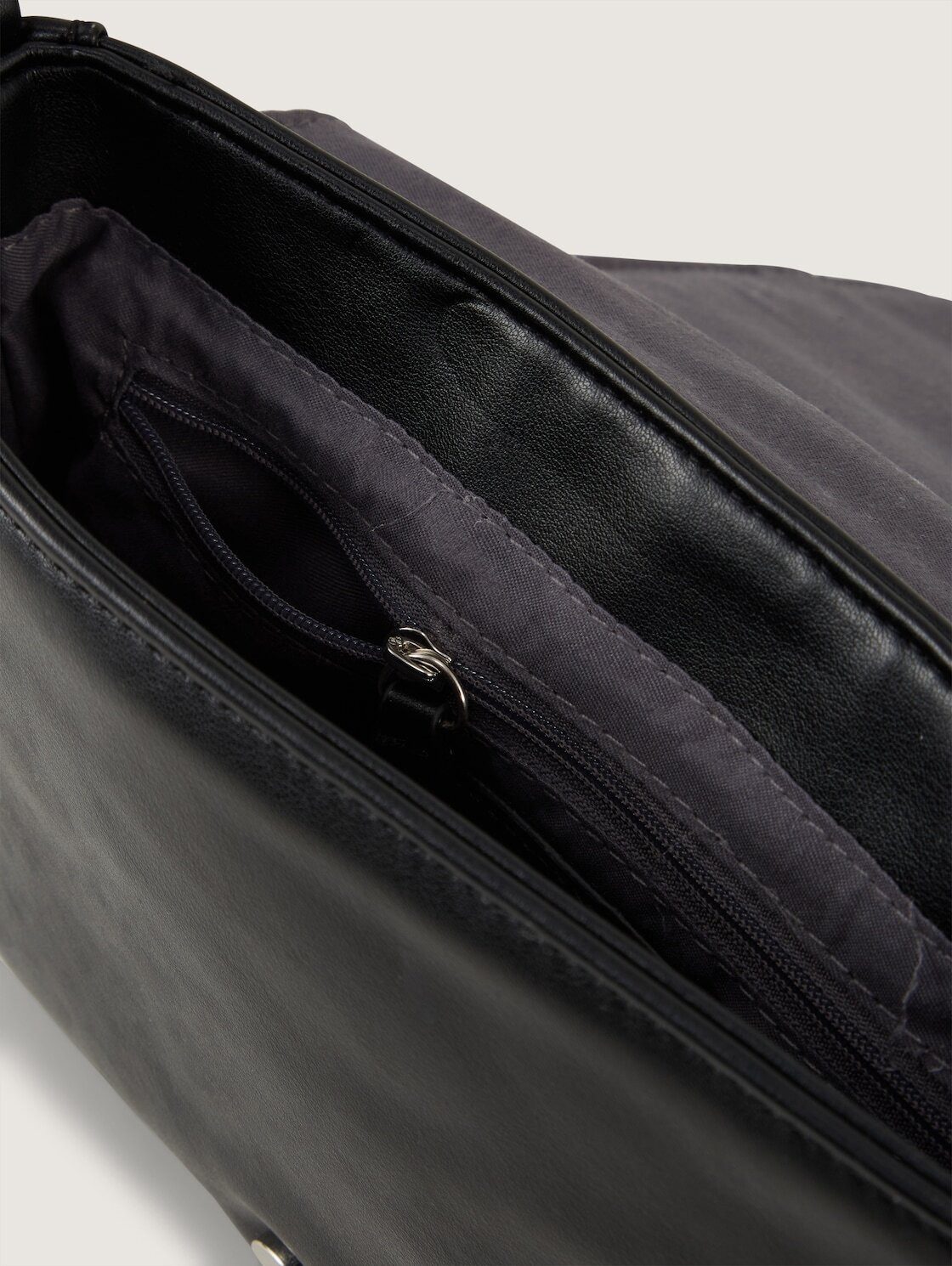 TOM TAILOR Denim Umhängetasche Bags, TTMILLA S Umhängetasche mit Umschlag