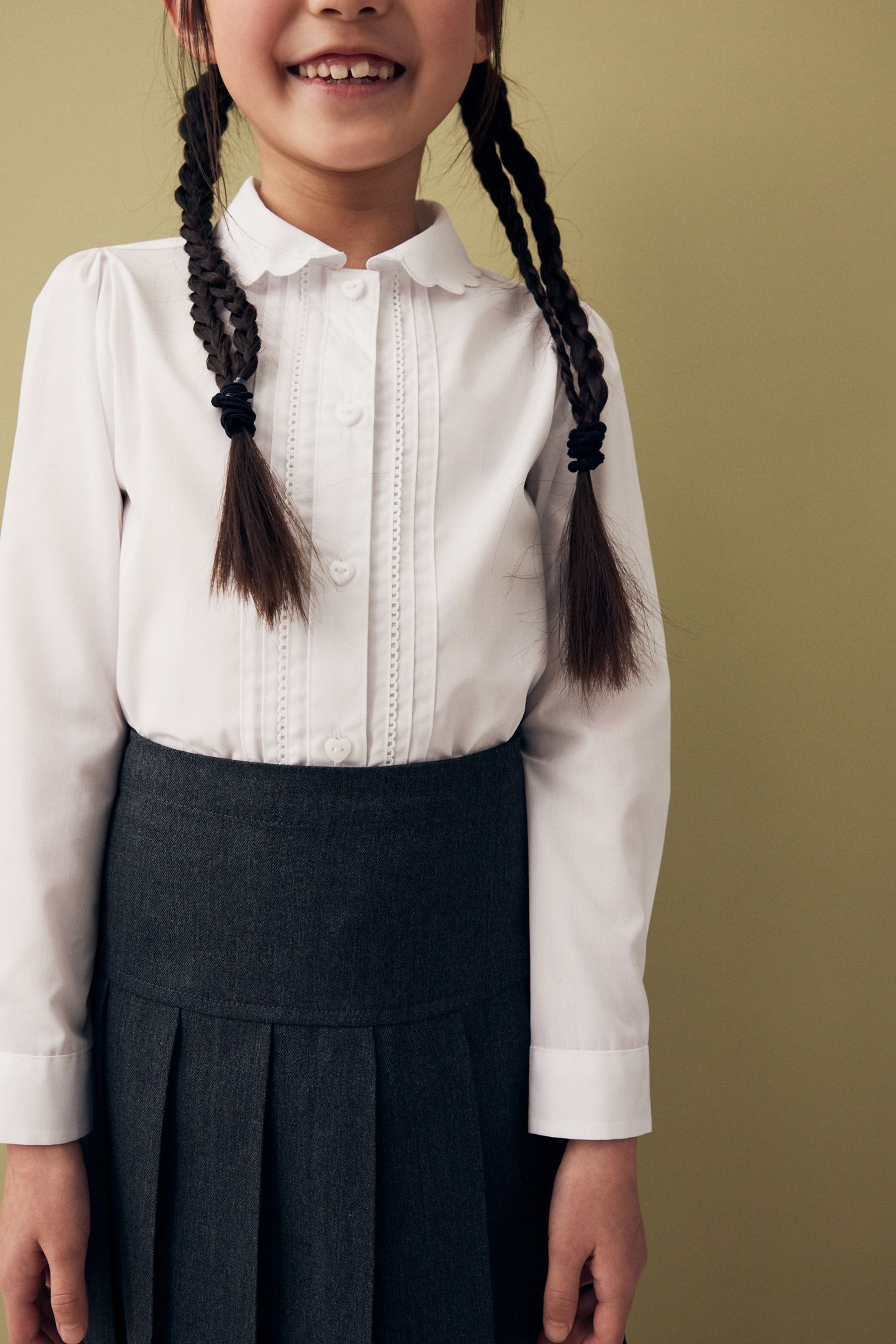 Next Langarmbluse Langärmelige Schulbluse mit Spitzenbesatz (1-tlg)