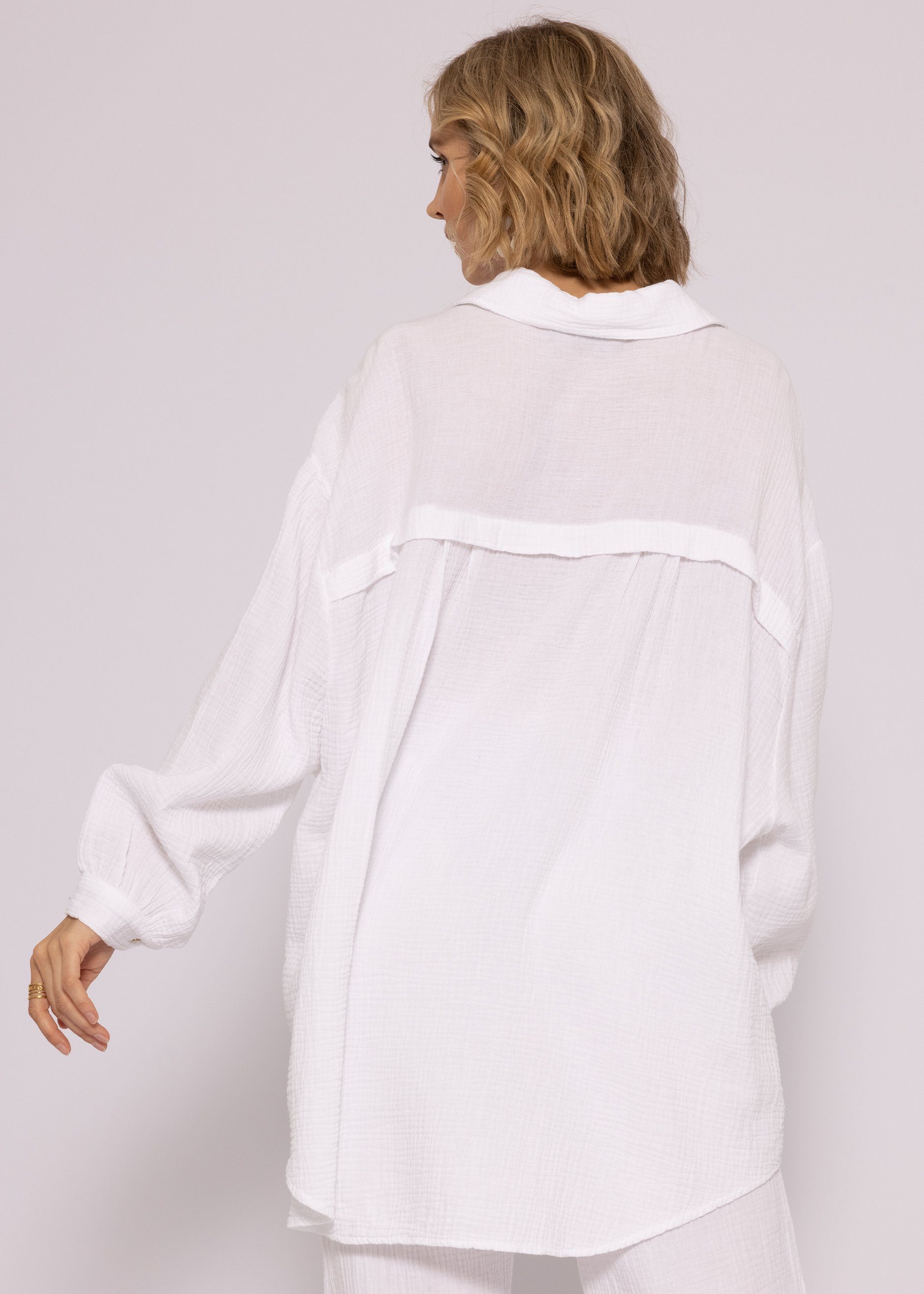 Hemdbluse Weiß mit Damen V-Ausschnitt Oversize Langarm aus Baumwolle Bluse lang SASSYCLASSY Longbluse Musselin