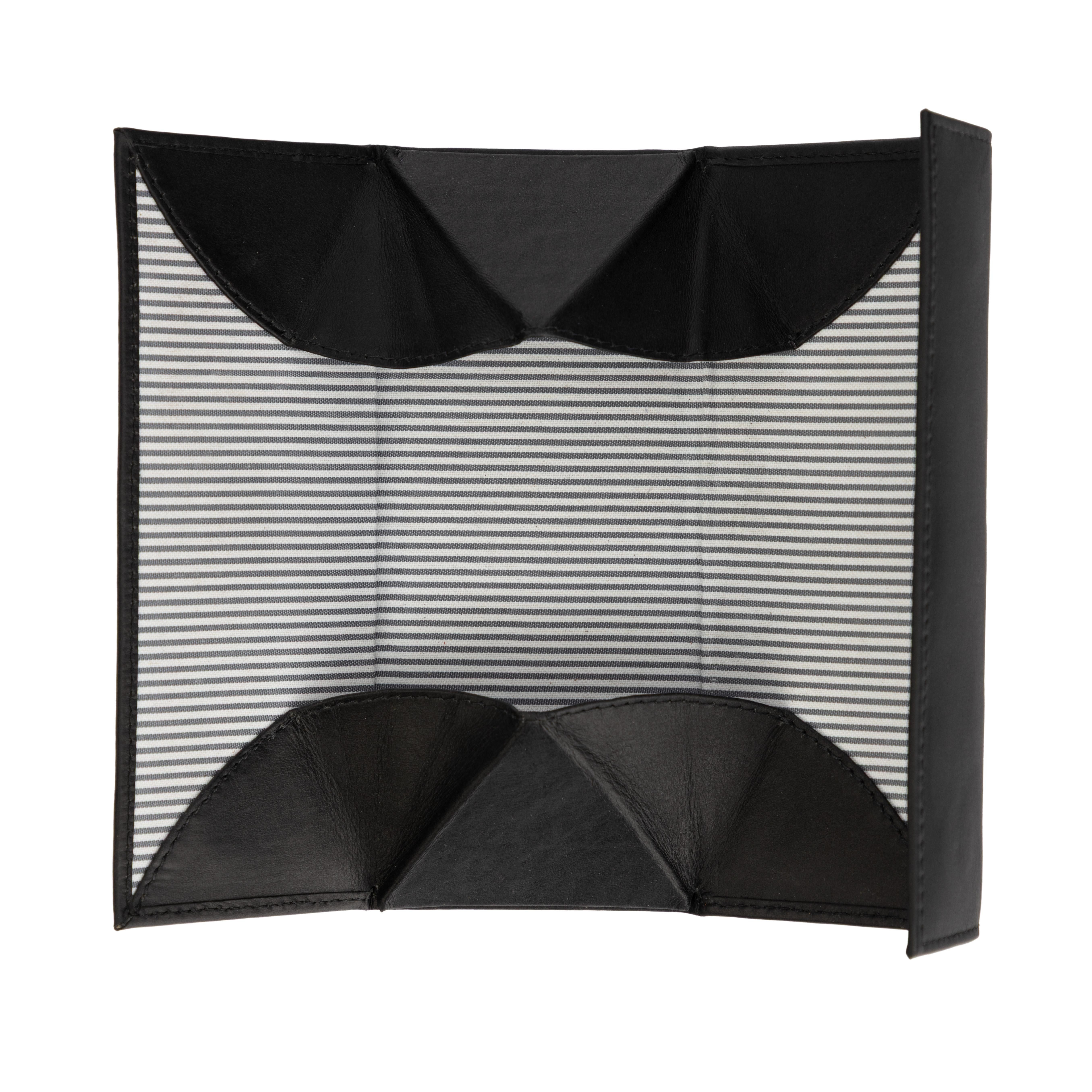 El Puente Brillenetui Dreieckiges Brillenetui aus Leder in Schwarz, Handmade, Handmade