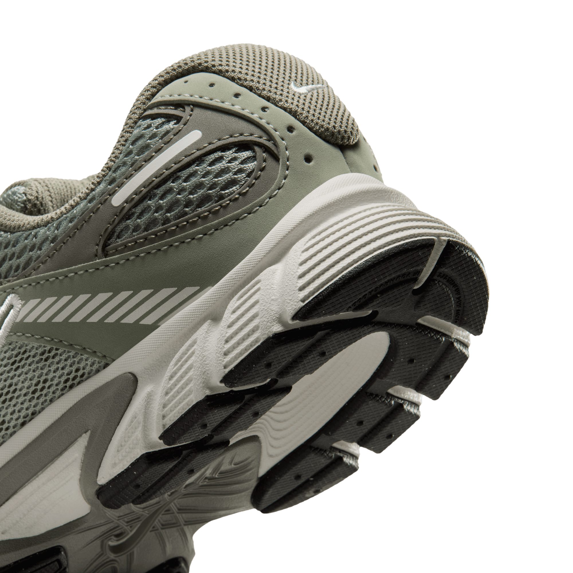 Nike Sportswear V5 RNR (GS) Sneaker (für Jugendliche) inspiriert vom Design des Y2K Nike Vomero 5