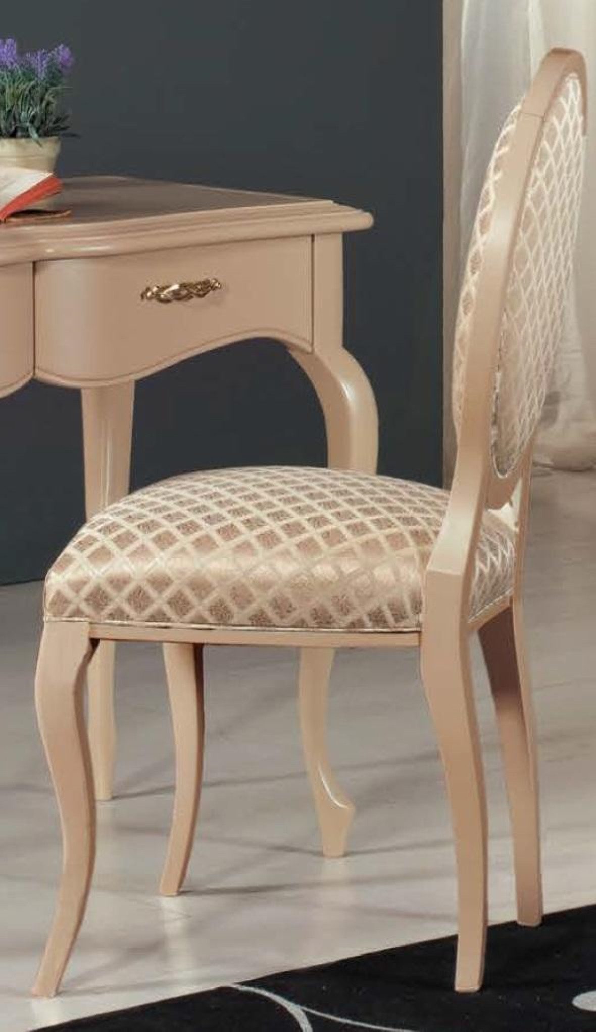 Xlmoebel Esszimmerstuhl Eleganter Holzstuhl mit modernem Design für stilvolle Akzente (1 St), Hergestellt in Europa