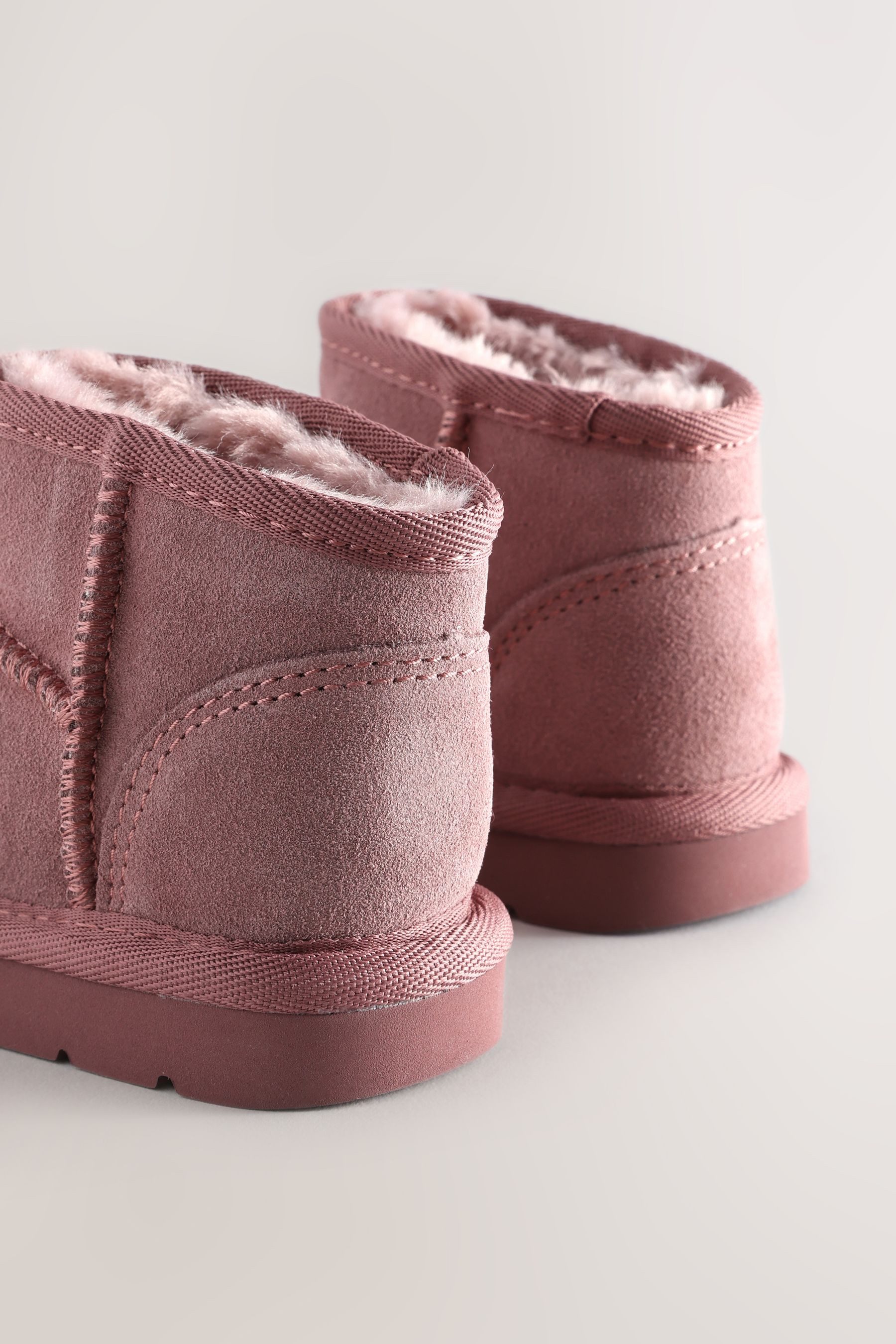 Next Wasserabweisende Schlupfstiefel aus Veloursleder Babystiefel – Bild 4 von 5
