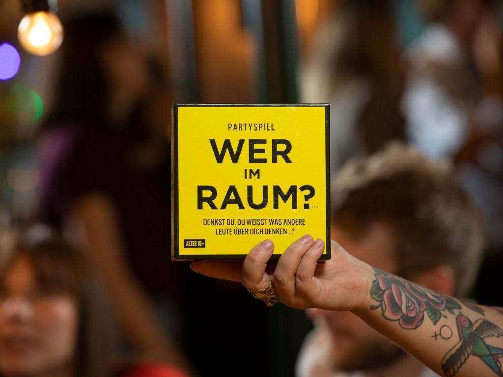 Kylskapspoesi Spiel Gesellschaftsspiel "Wer im Raum?", Kartenspiel