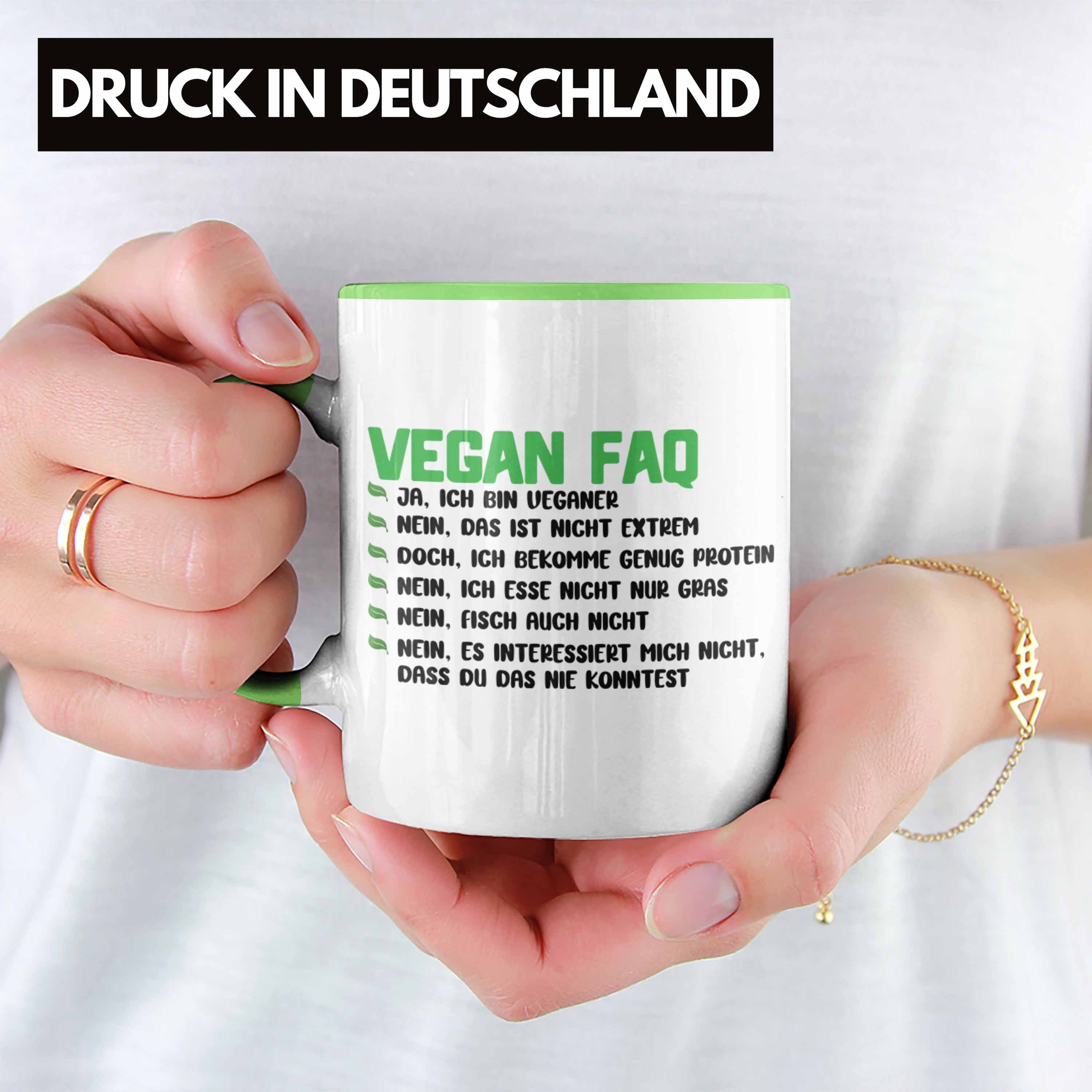 Trendation Tasse Trendation - Tasse Vegane Lebensweise Grün Lustiger Geschenkidee Veganer Vegan FAQ Spruch Geschenk