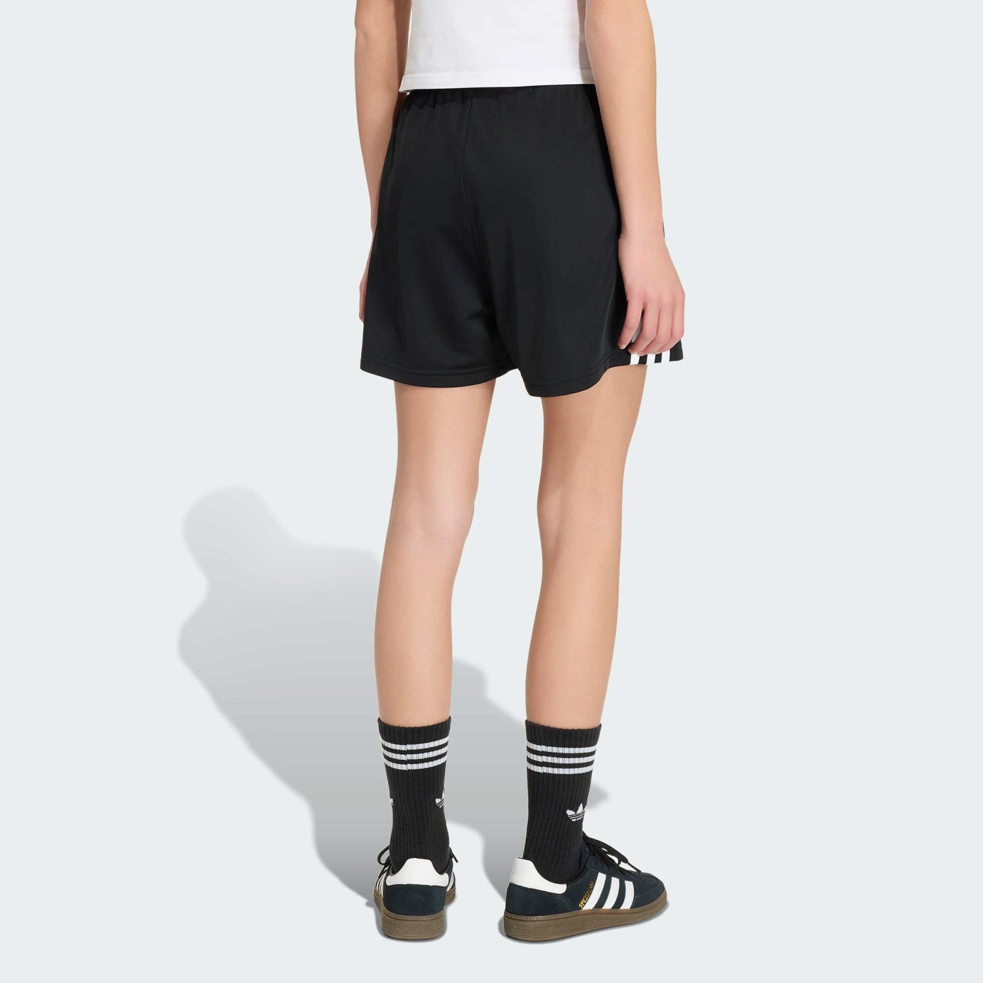 adidas Originals Shorts FIREBIRD SHORTS, BÜGELFALTEN (1-tlg)