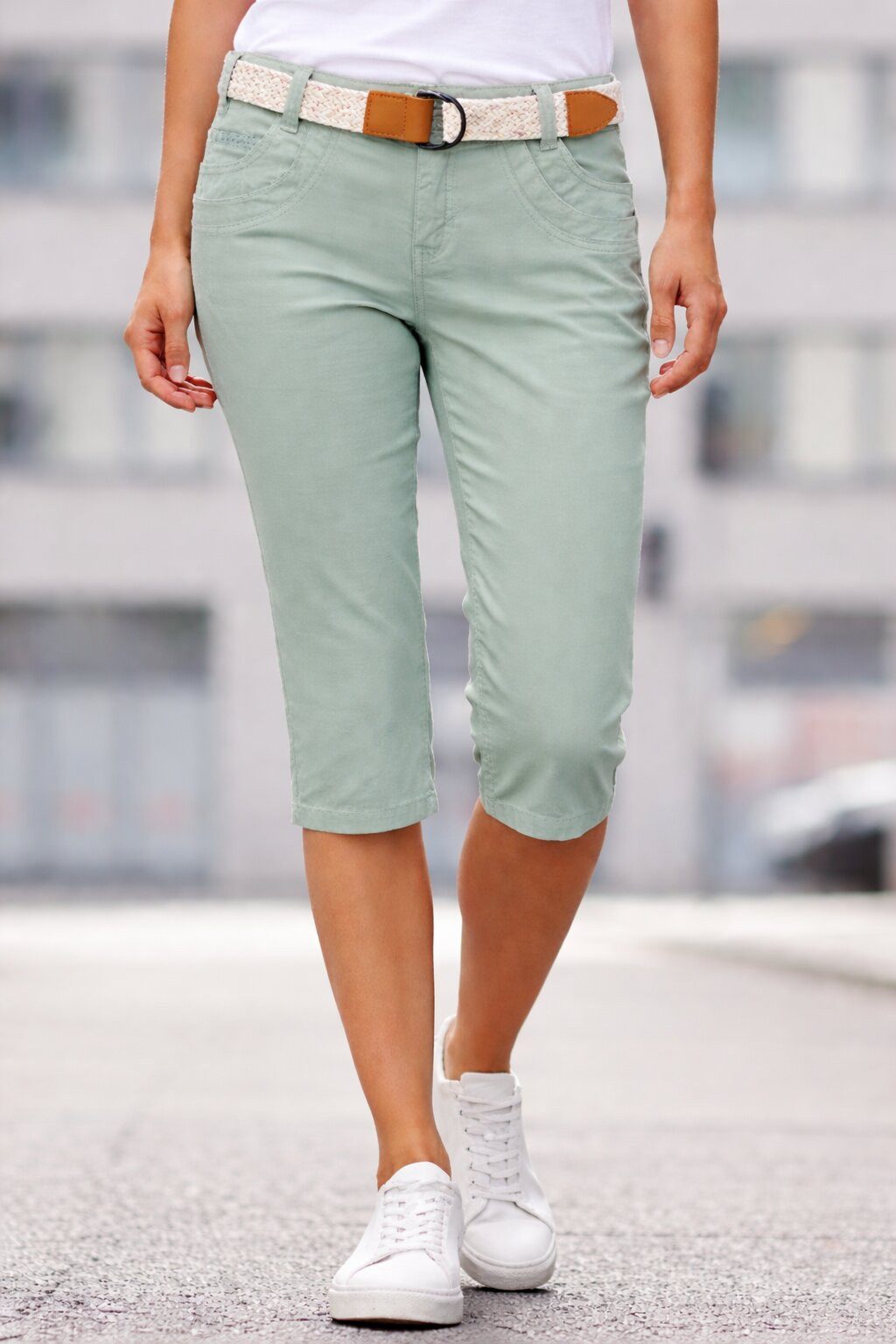 SUBLEVEL Shorts Damen 3/4 Capri Hose leichte Sommerhose mit Gürtel Leichte günstig online kaufen