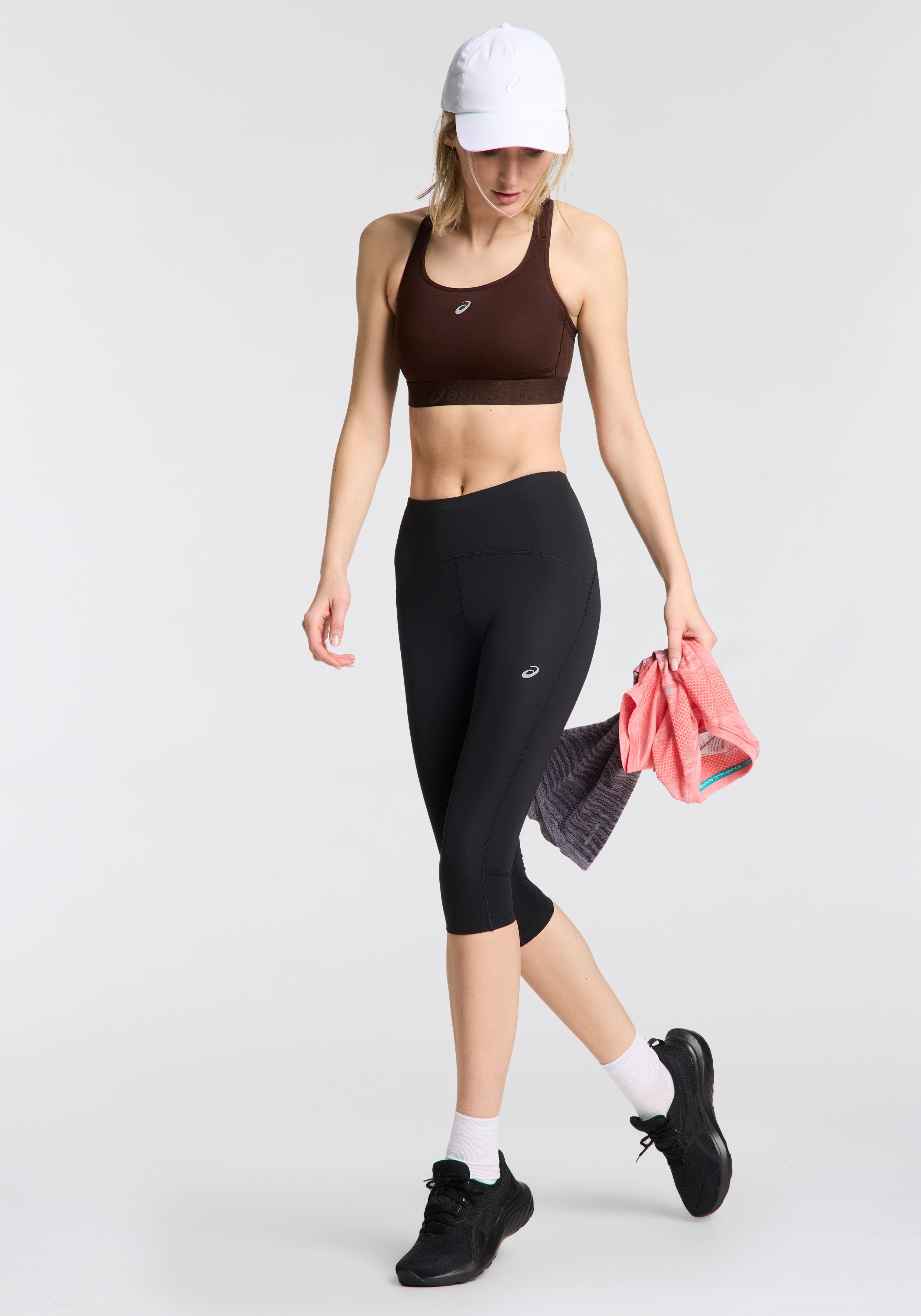 Zum Outfit 11