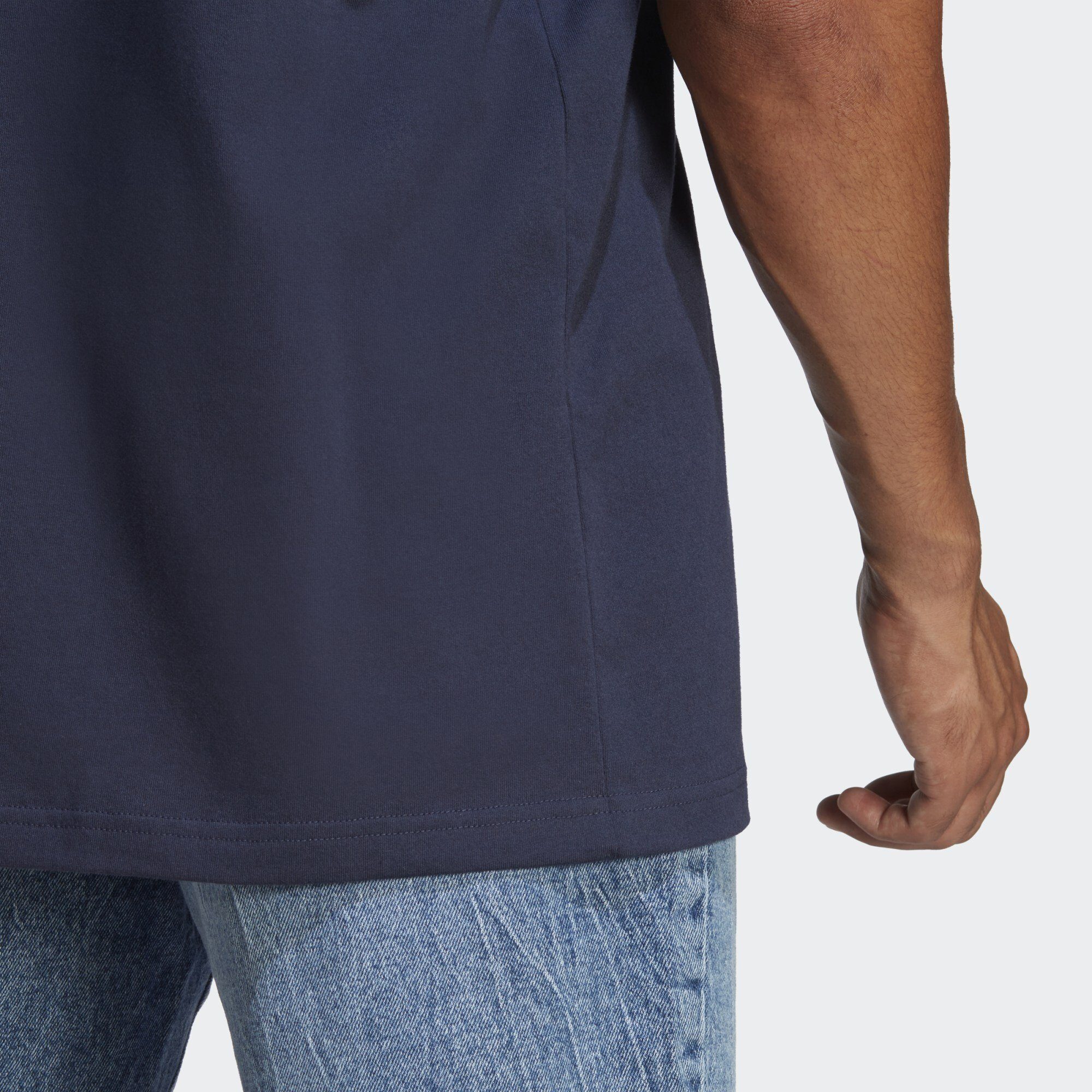 BADGE adidas ICONS SPORT OF FUTURE Ink Legend Sportswear T-SHIRT T-Shirt