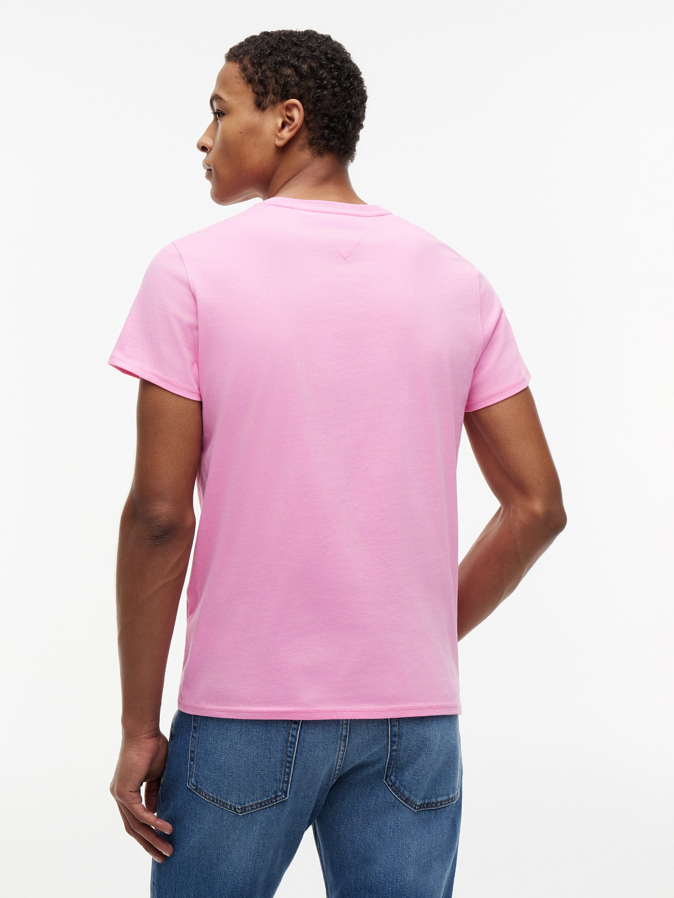 Tommy Jeans T-Shirt TJM ESSENTIAL SOLID mit Rundhalsausschnitt und dezenter Logo-Flag