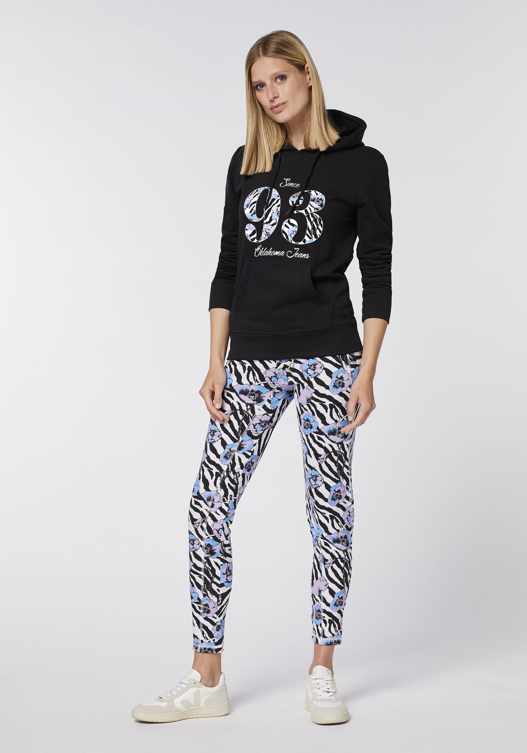 Jeans 93-Motiv Kapuzensweatshirt 19-3911 mit Beauty Black gemustertem Oklahoma
