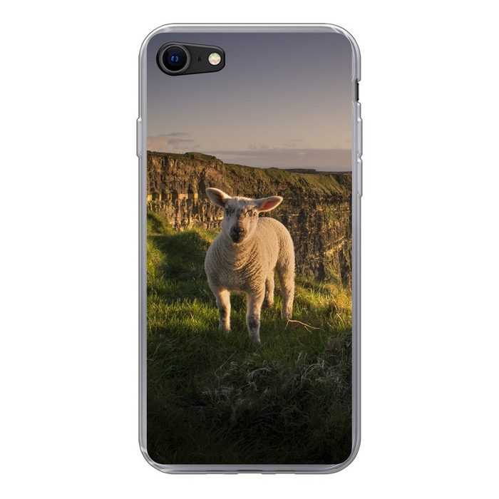 MuchoWow Handyhülle Schafe - Natur - Irland Handyhülle Apple iPhone 8 Smartphone-Bumper Print Handy Schutzhülle