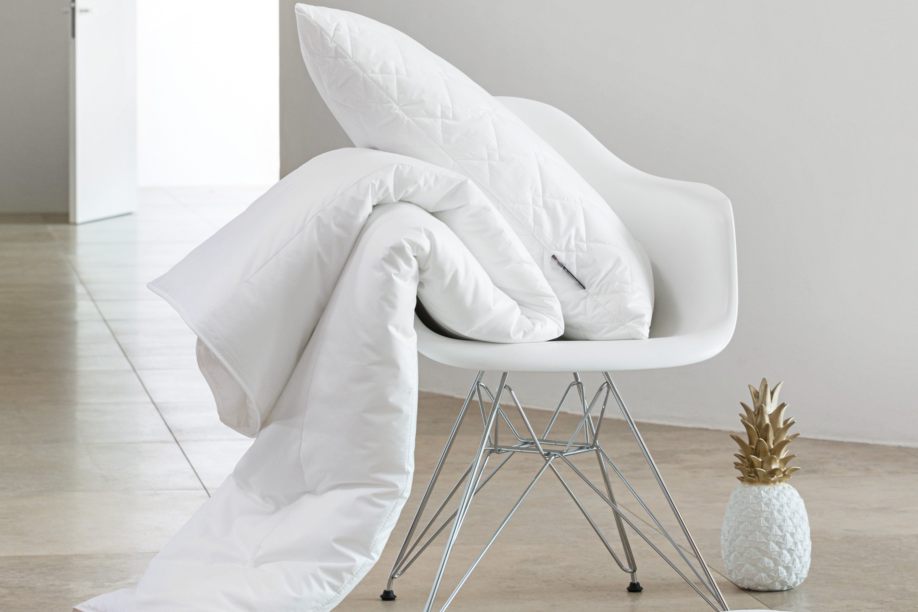 Centa-Star Microfaserbettdecke Famous Ganzjahresdecke, Füllung: 100% Polyester (DryFill hydrophiles Microfaservlies), Bezug: 100% Baumwolle