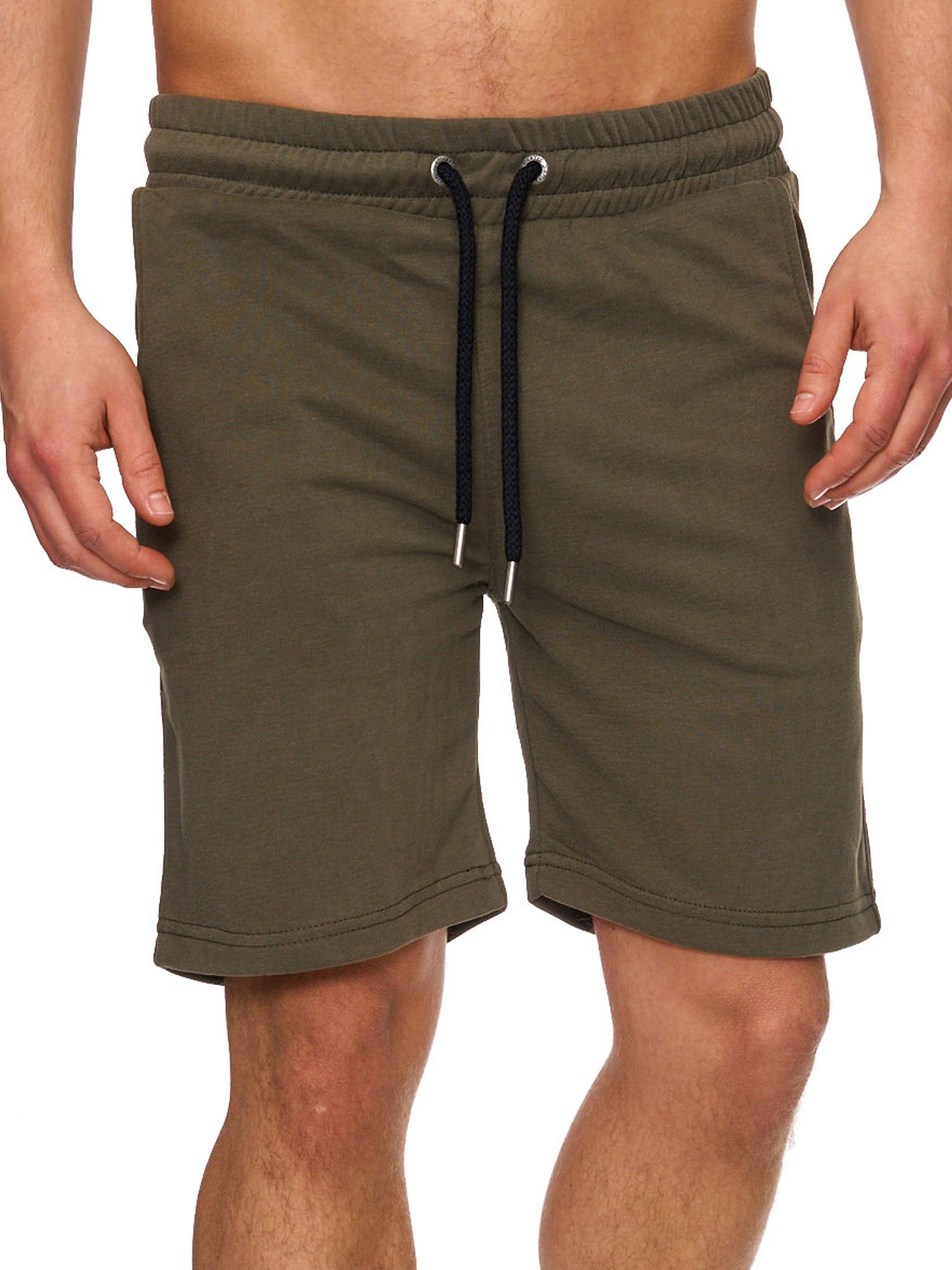 Tazzio Sweatshorts 17600 moderne & zeitlose kurze Hose