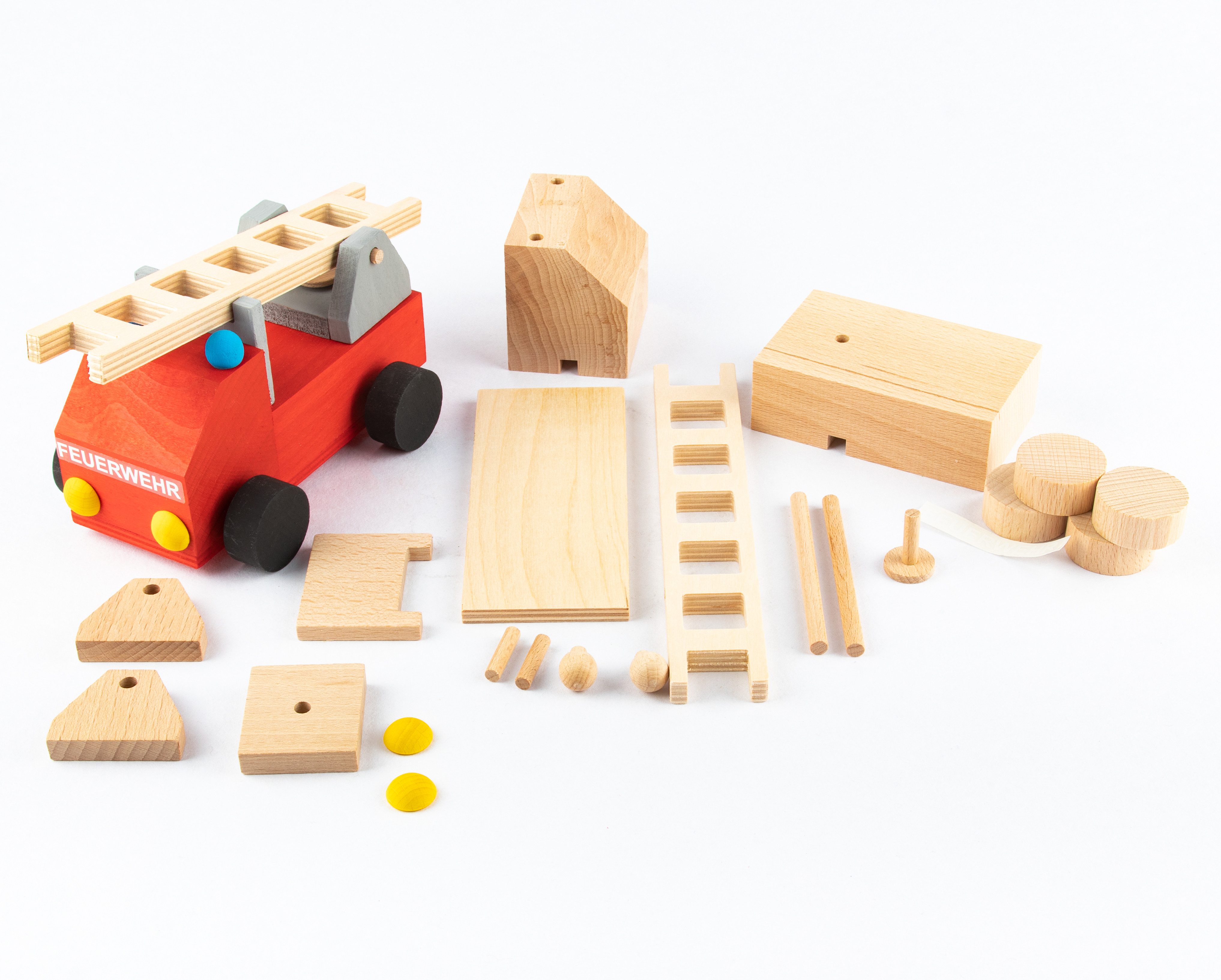 Holzwaren Egermann Kreativset Feuerwehrauto - ca. 14 cm - aus Holz, Kreativität erleben und selbst gestalten - Made in Germany