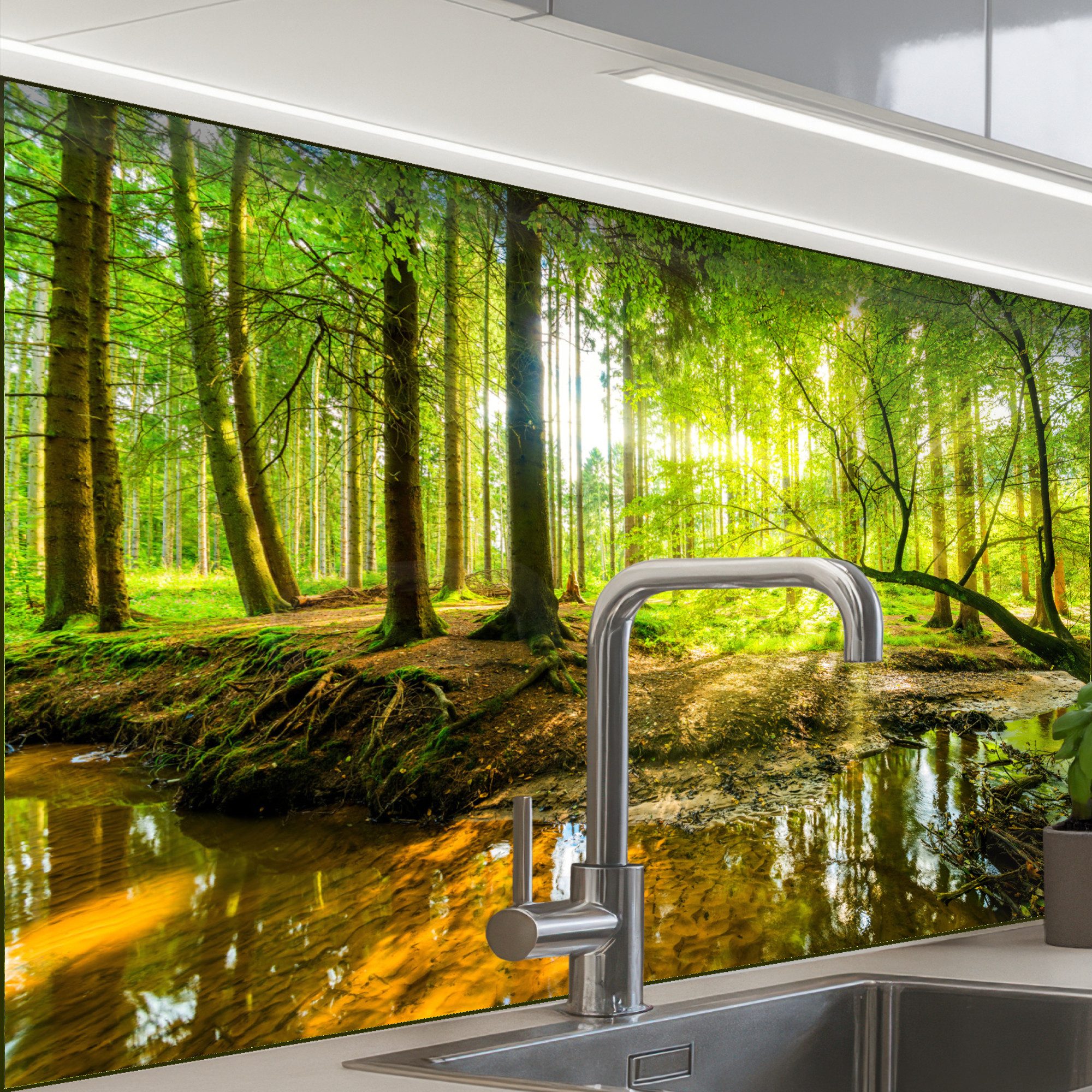 Küchenrückwand Muster selbstklebend (keine Folie) Wald - Landschaft - Wasser - Bäume